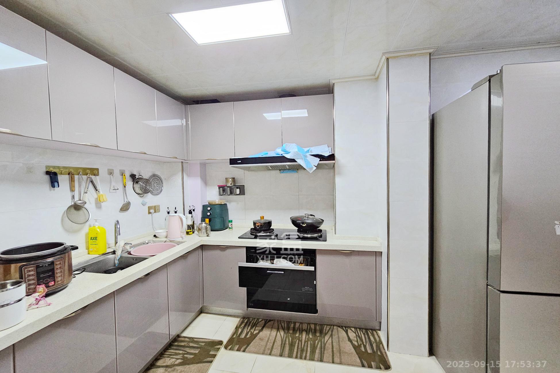 雨花公馆(紫苔名苑) 4室2厅2卫 155.0万 雨花公馆(紫苔名苑) 4室2厅2卫 155.0万其他