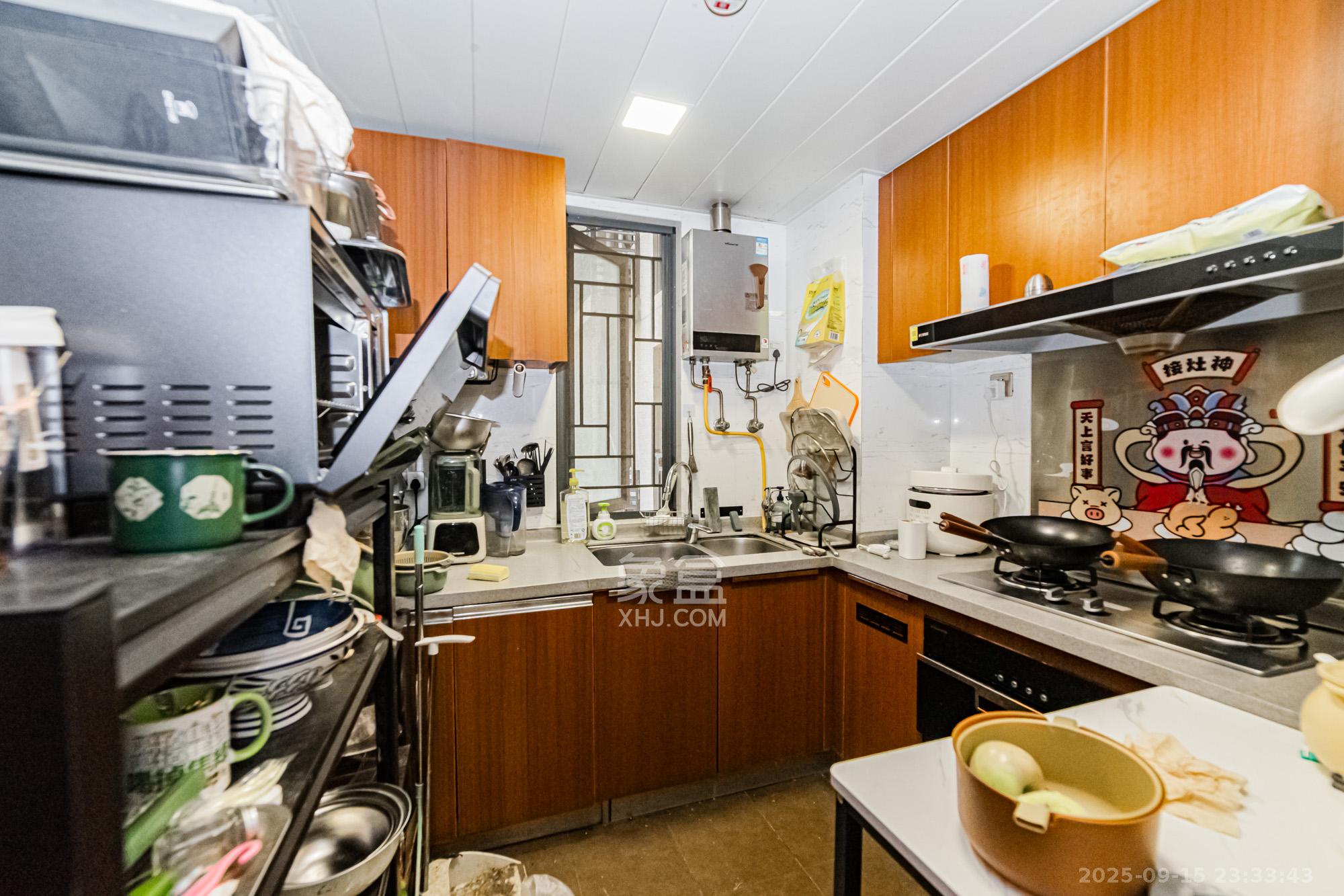 万科城 3室2厅2卫 82.0万 万科城 3室2厅2卫 82.0万厨房