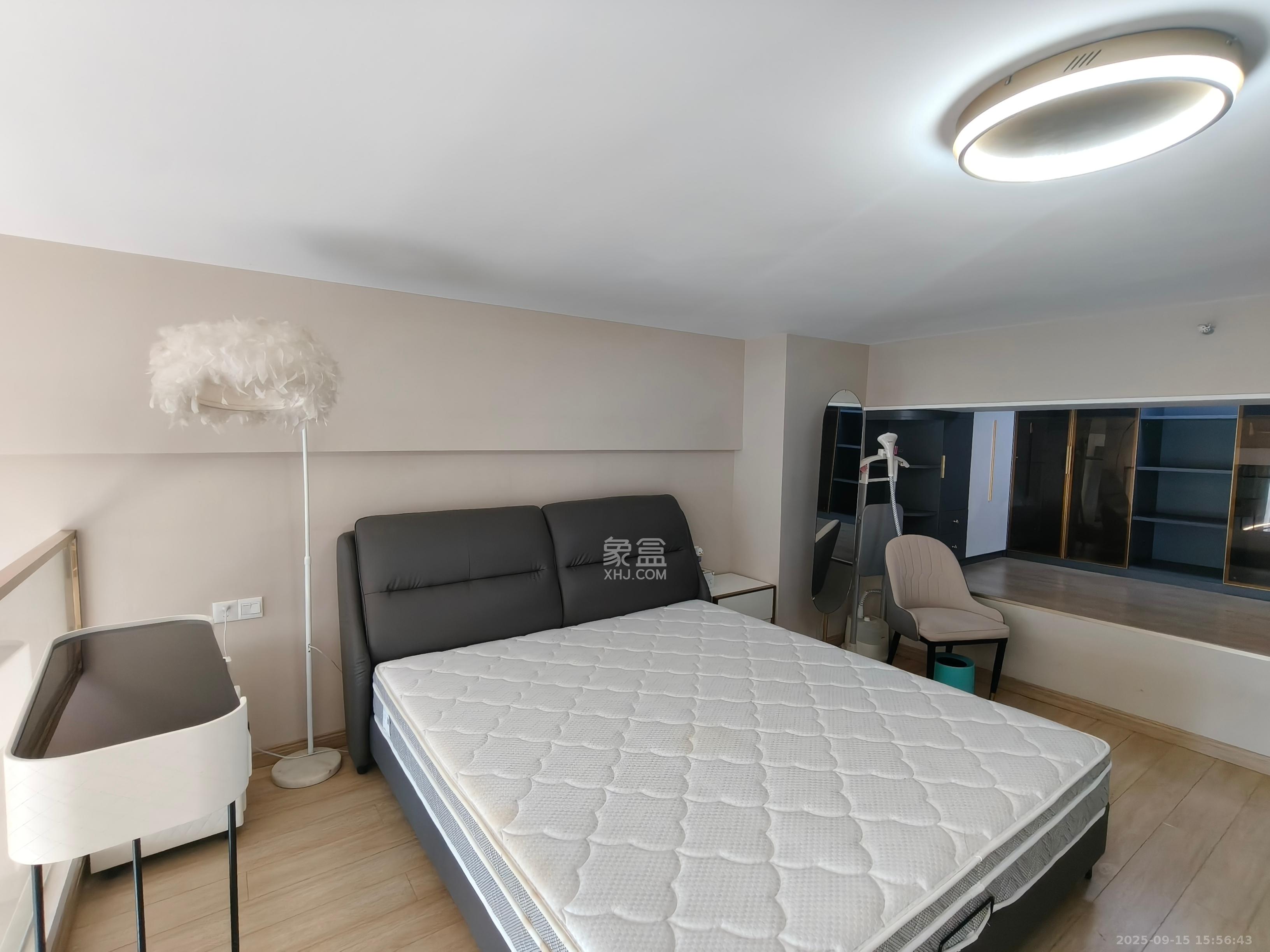 远洋外滩壹号  1室1厅1卫    2600.0元/月室内图