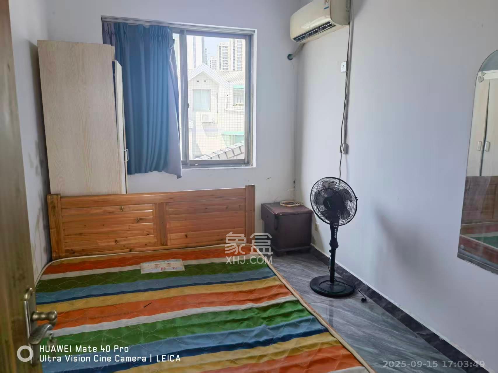 石岭小区A区 2室1厅1卫 1100.0元/月 石岭小区A区 2室1厅1卫 1100.0元/月室内图