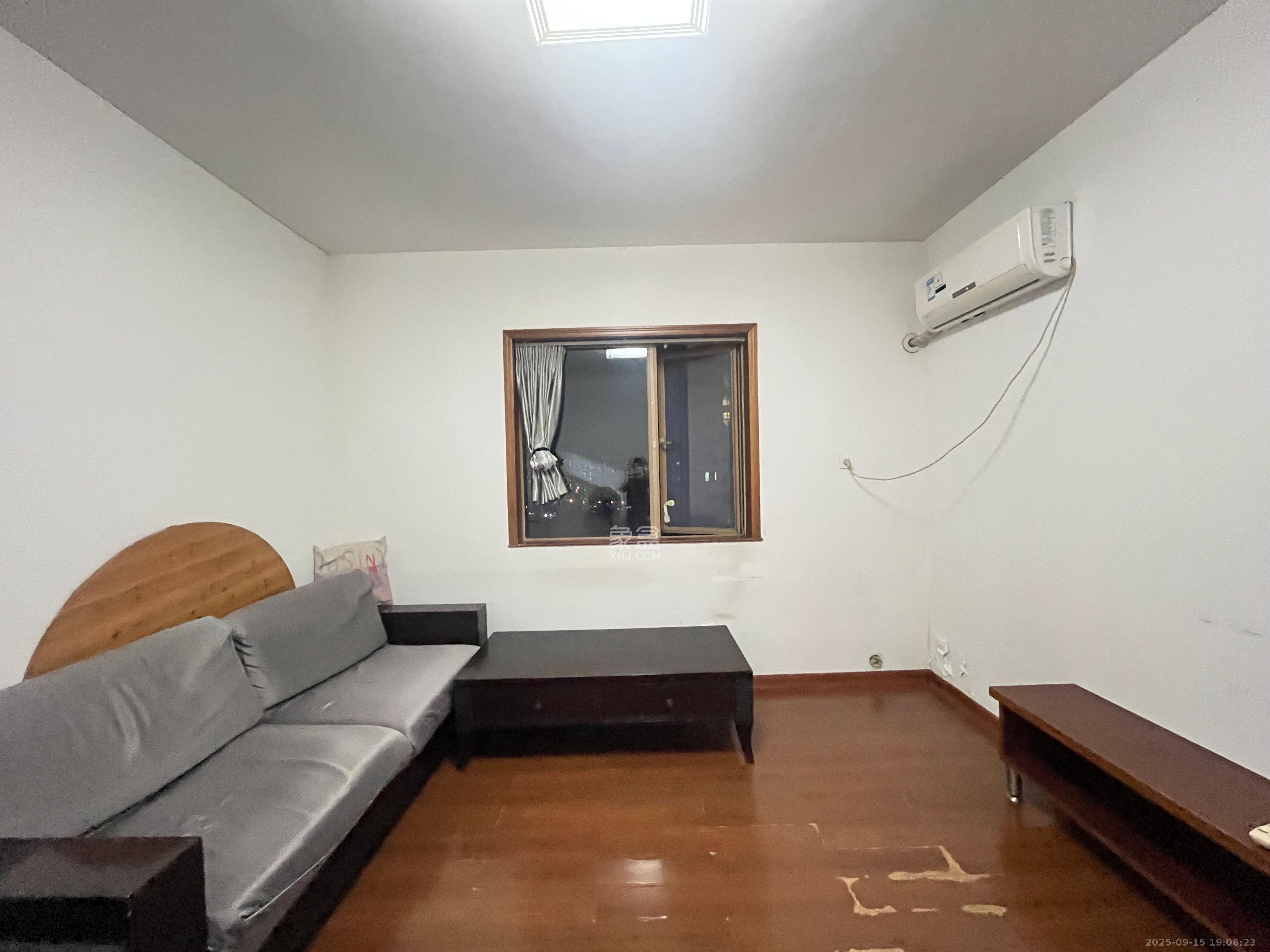 星尚520 1室1厅1卫 1600.0元/月 星尚520 1室1厅1卫 1600.0元/月室内图