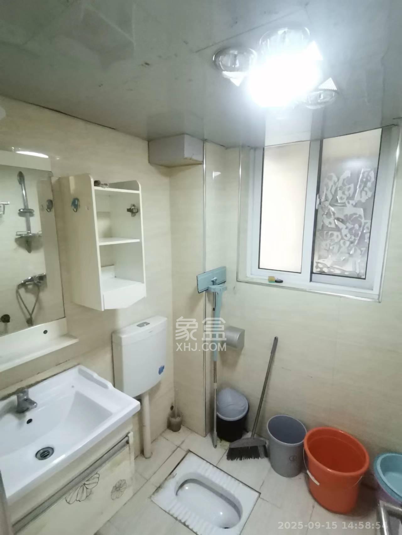 三重星都心  2室2厅1卫    2300.0元/月室内图