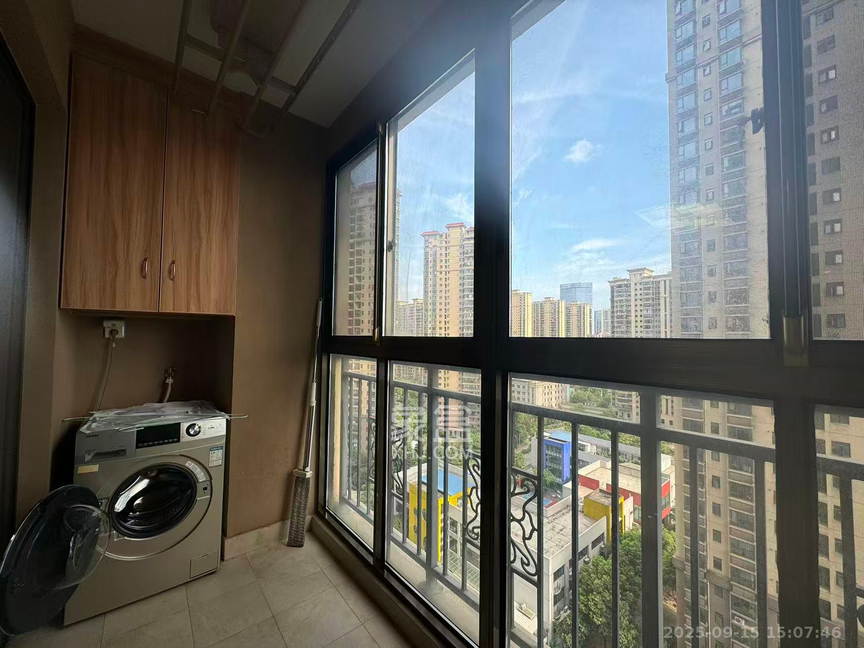 江山帝景哈佛  3室2厅1卫    2000.0元/月 江山帝景哈佛  3室2厅1卫    2000.0元/月室内图