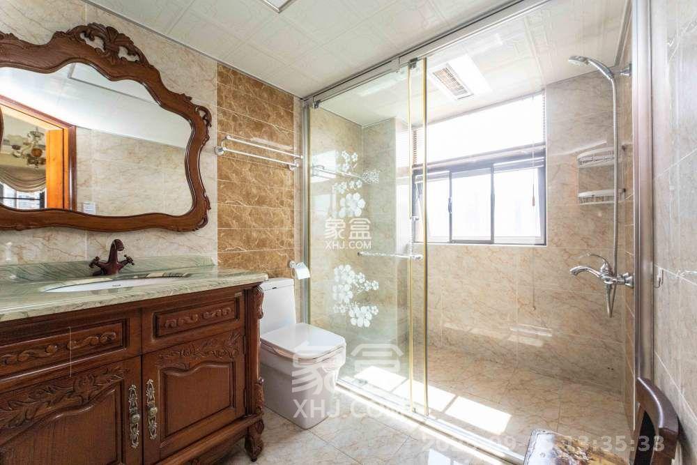 红橡华园(菲莎公馆)  3室2厅2卫    4000.0元/月 红橡华园(菲莎公馆)  3室2厅2卫    4000.0元/月室内图