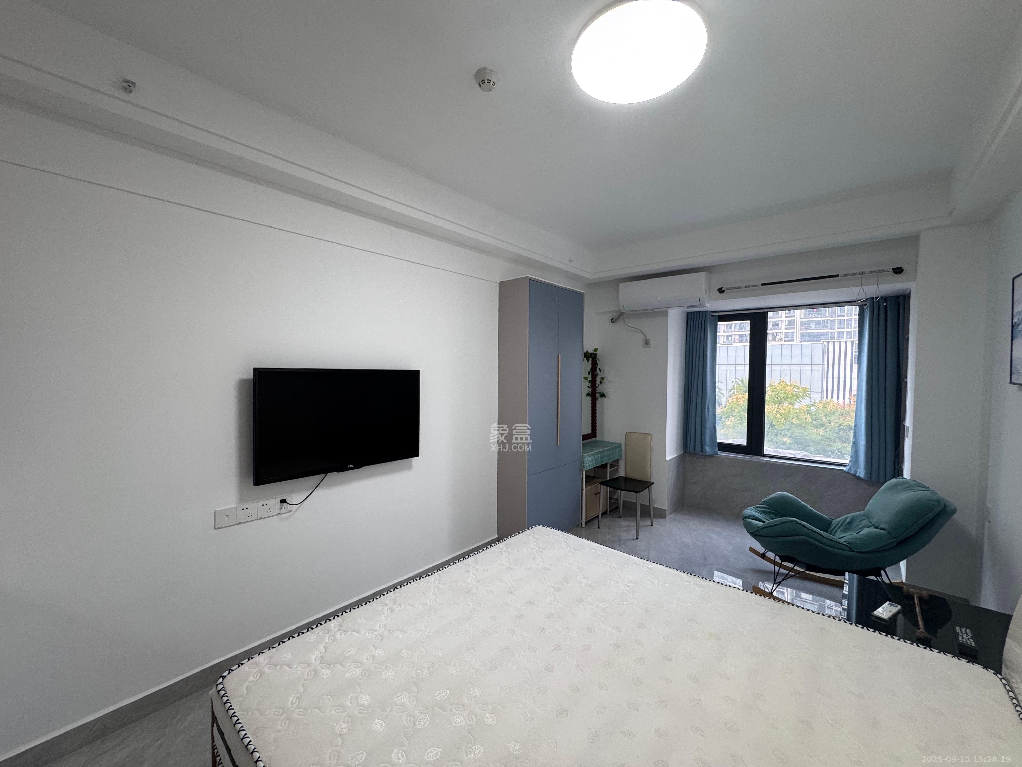 保利中环广场(保利中悦苑) 1室1厅1卫 1600.0元/月 保利中环广场(保利中悦苑) 1室1厅1卫 1600.0元/月室内图