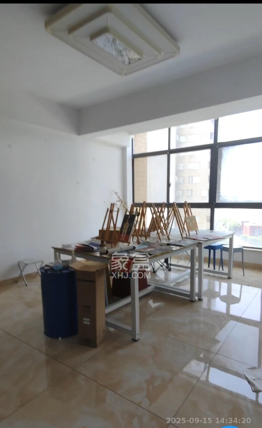 万科魅力之城 4室2厅2卫 2500.0元/月 万科魅力之城 4室2厅2卫 2500.0元/月室内图