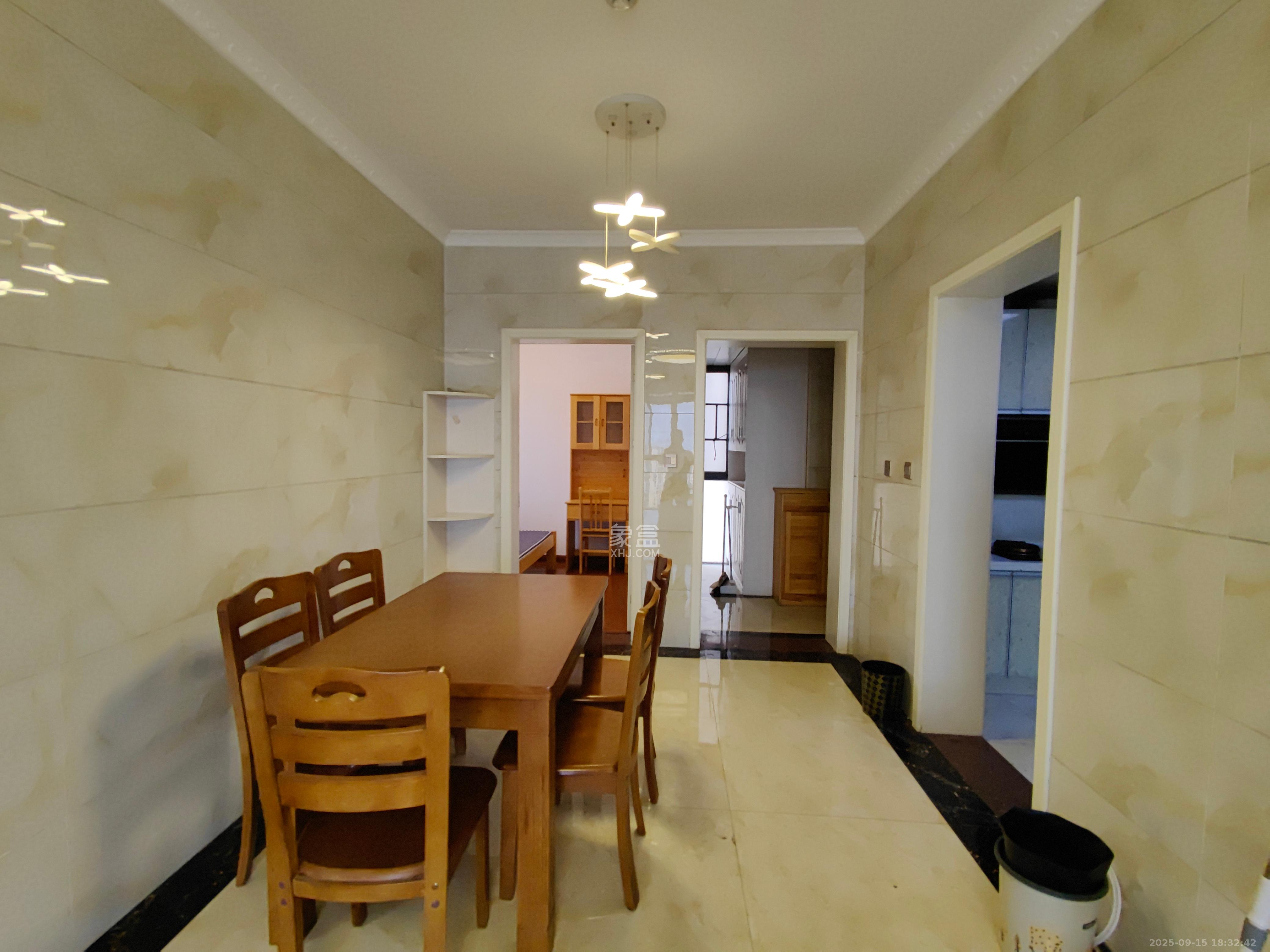 中建梅溪湖中心  3室2厅1卫    2900.0元/月 中建梅溪湖中心  3室2厅1卫    2900.0元/月室内图