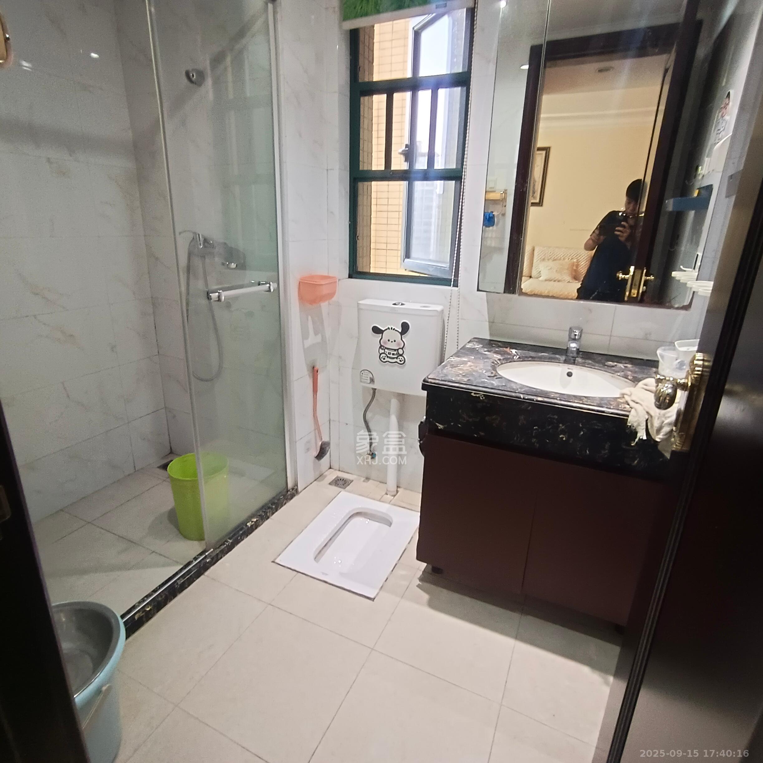 恒大雅苑  3室2厅2卫    2600.0元/月室内图