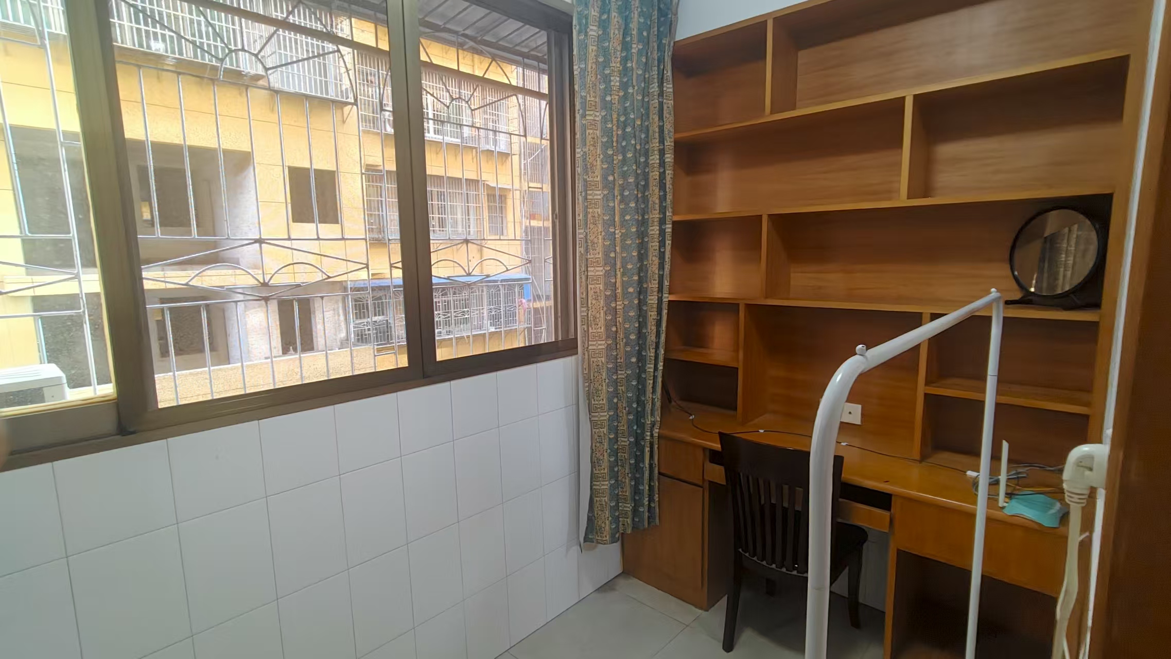 政法委家属楼 3室2厅1卫 1200.0元/月 政法委家属楼 3室2厅1卫 1200.0元/月室内图