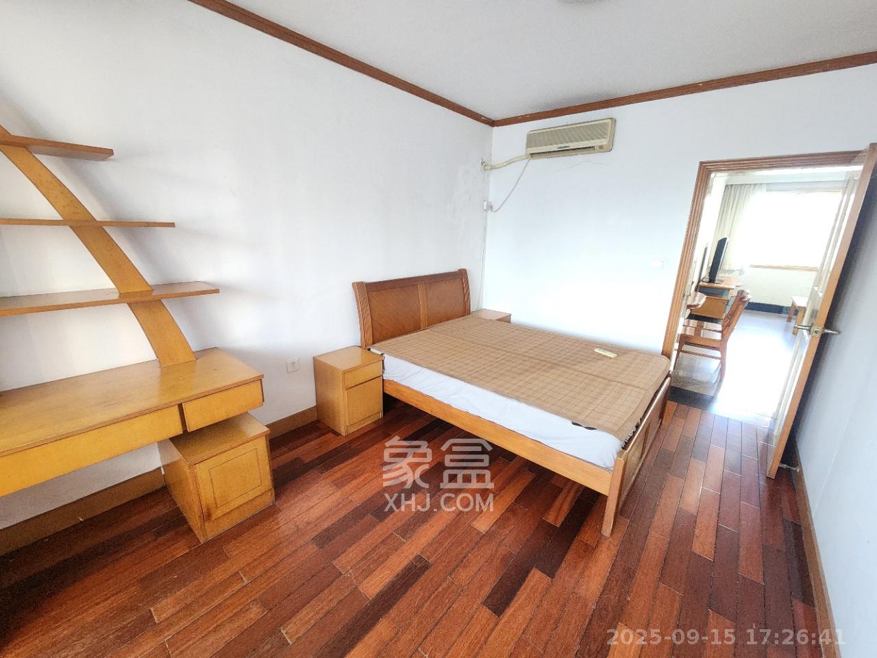 岳银小区（一二三五村）  3室2厅1卫   1800.00元/月室内图