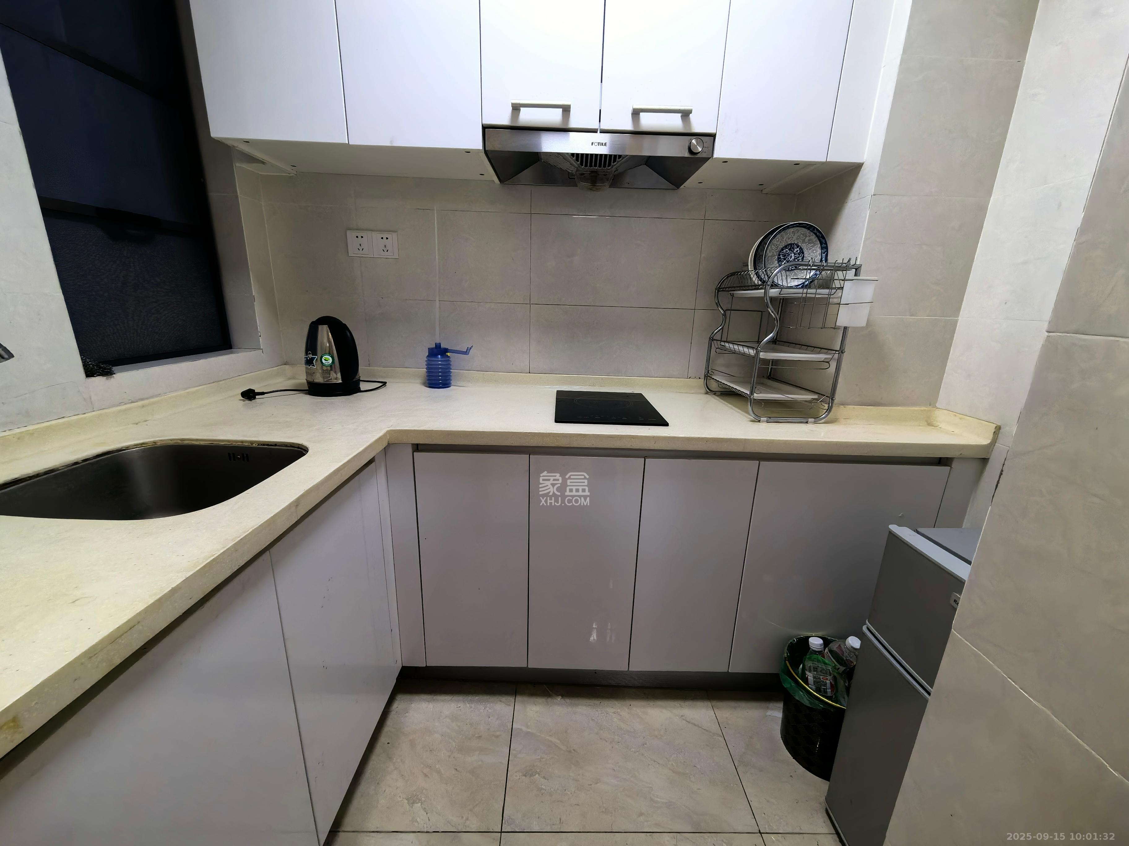 中海新城熙岸（中信新城五期）  1室1厅1卫    1200.0元/月室内图