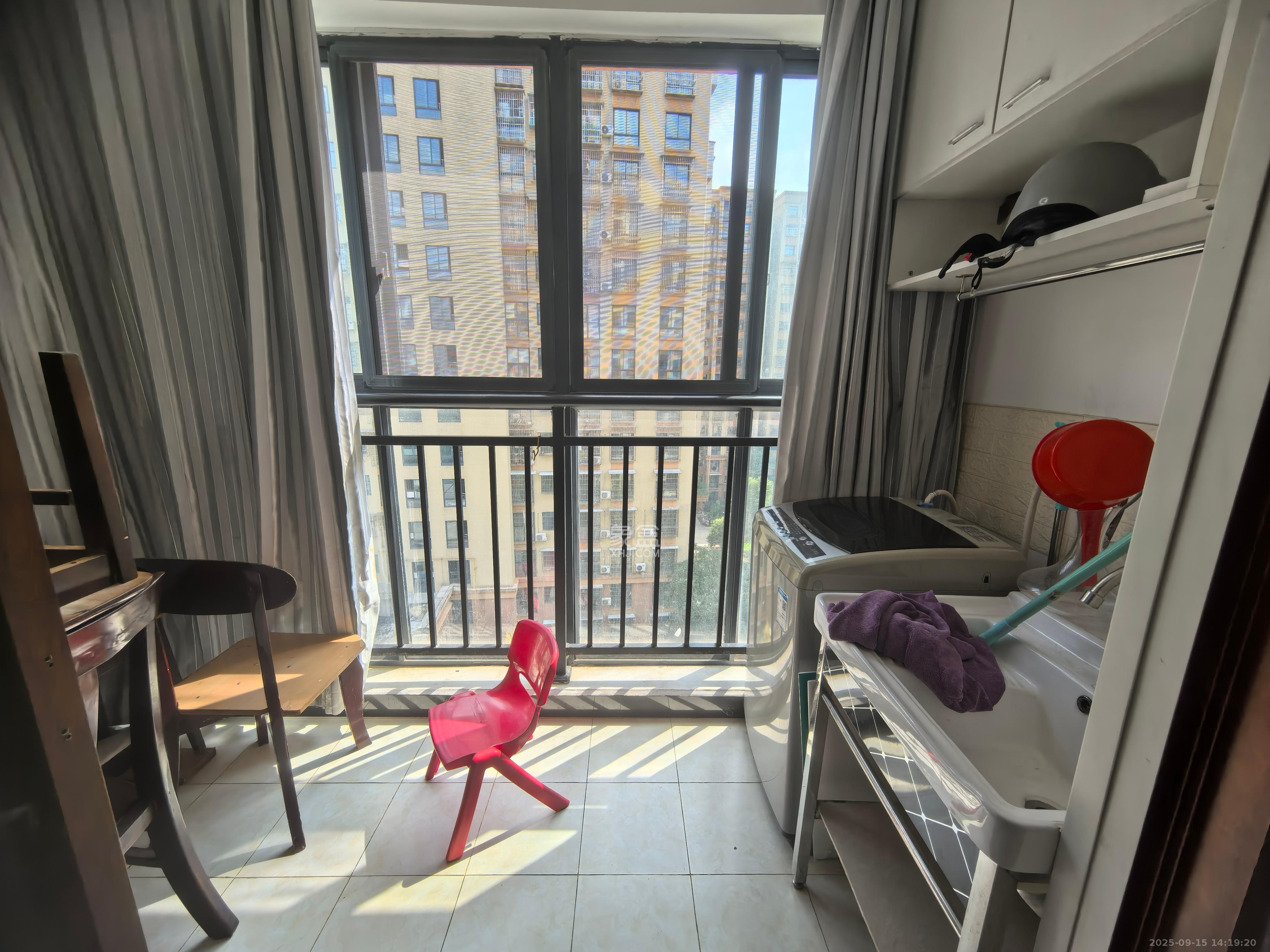 安泰嘉园(湘府邻伴) 2室2厅1卫 2300.0元/月 安泰嘉园(湘府邻伴) 2室2厅1卫 2300.0元/月室内图