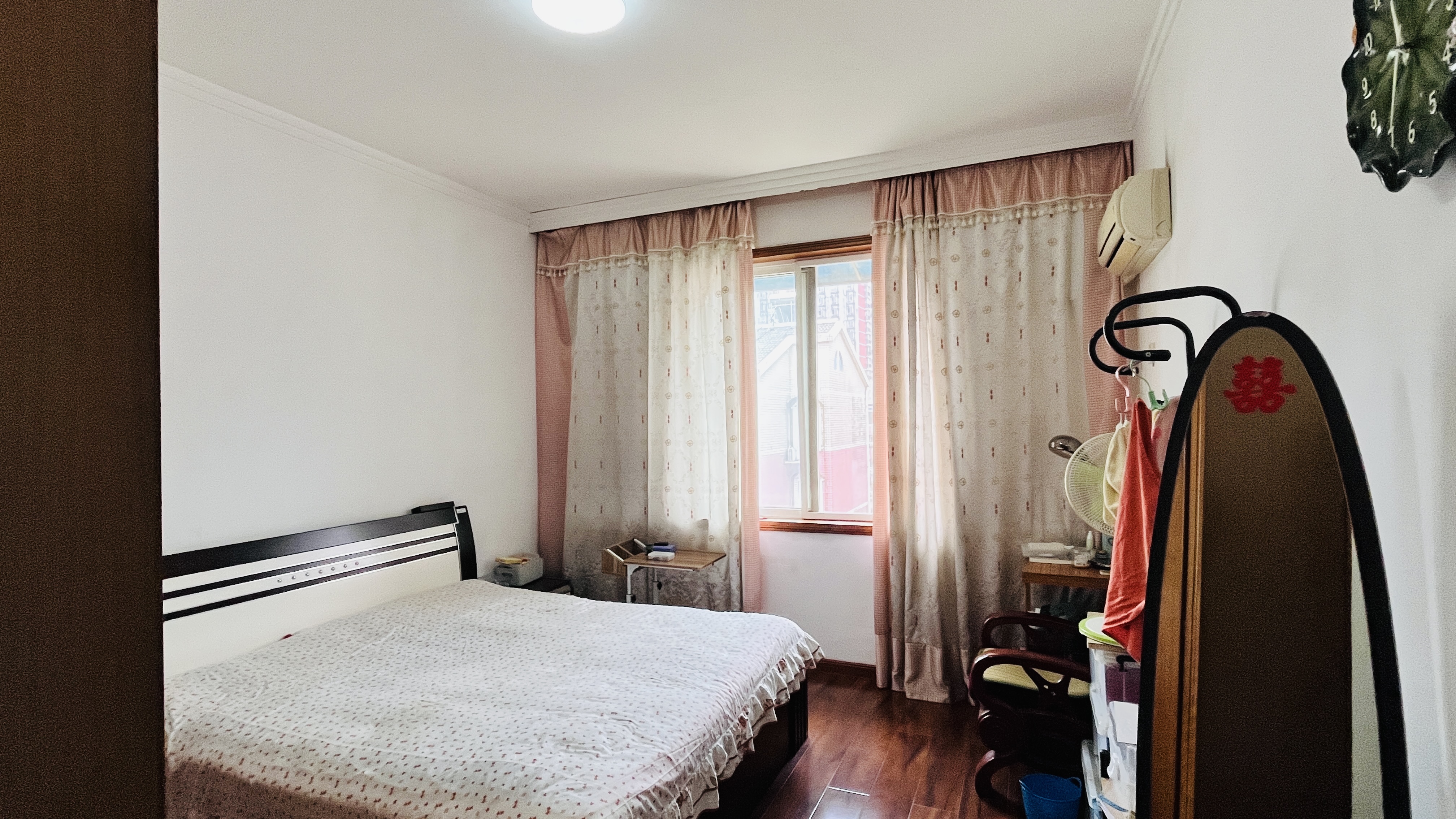 农业银行家属区 4室2厅2卫 92.8万 农业银行家属区 4室2厅2卫 92.8万室内图