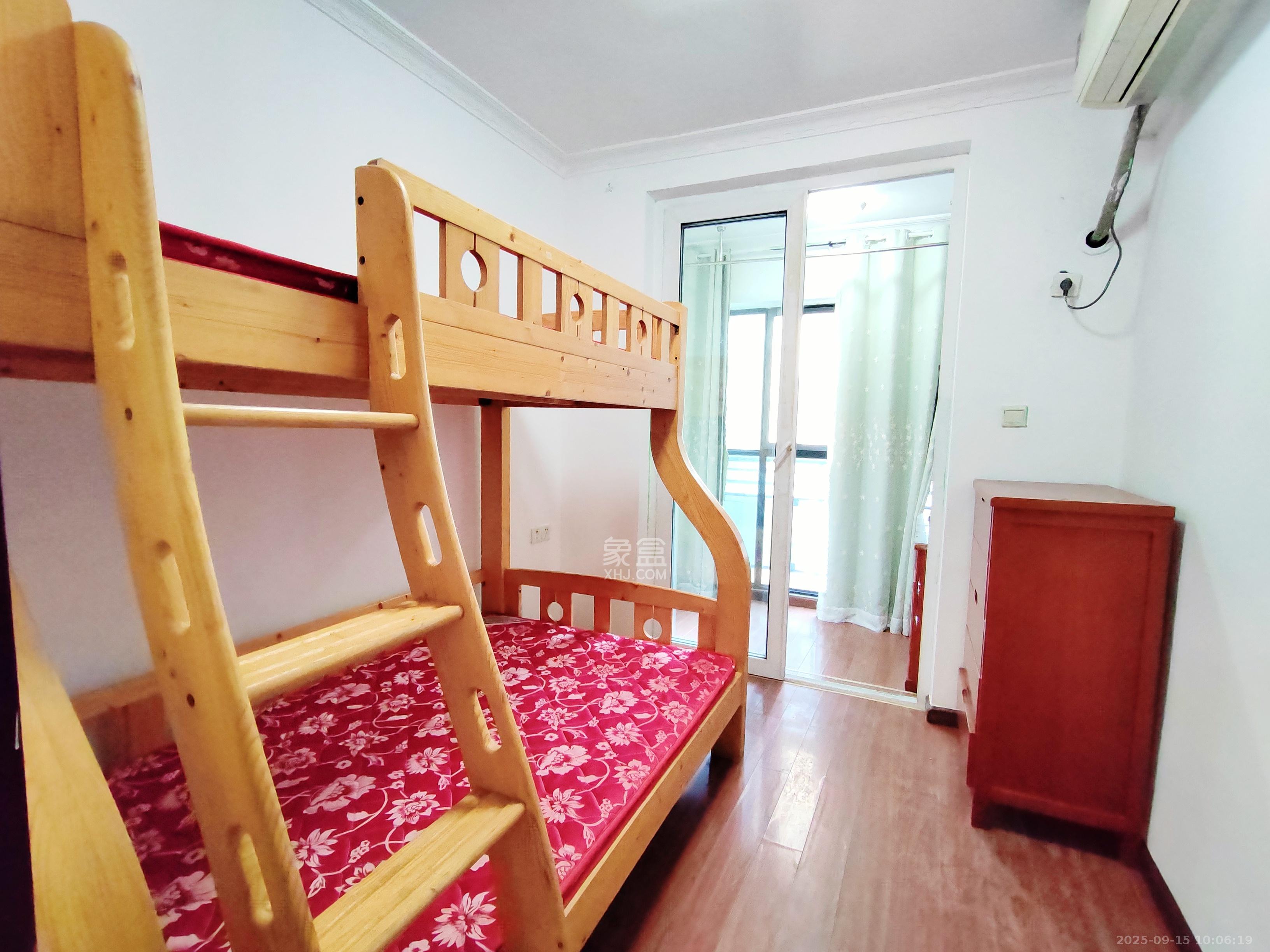 三重星都心  3室2厅2卫    2500.0元/月 三重星都心  3室2厅2卫    2500.0元/月室内图