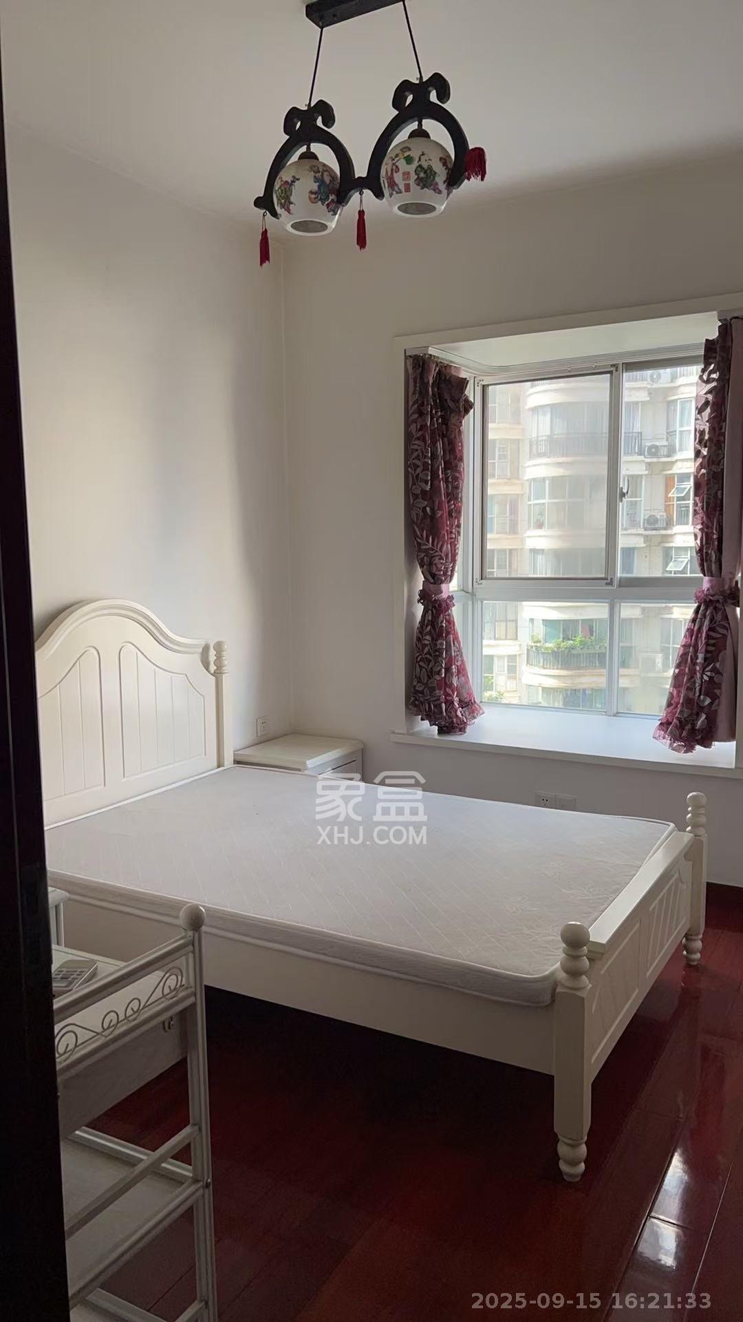 华雅花园 3室2厅2卫 3400.0元/月 华雅花园 3室2厅2卫 3400.0元/月室内图