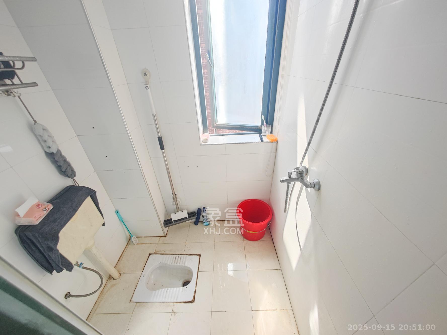 大为时代家园 2室2厅2卫 56.0万 大为时代家园 2室2厅2卫 56.0万卫生间