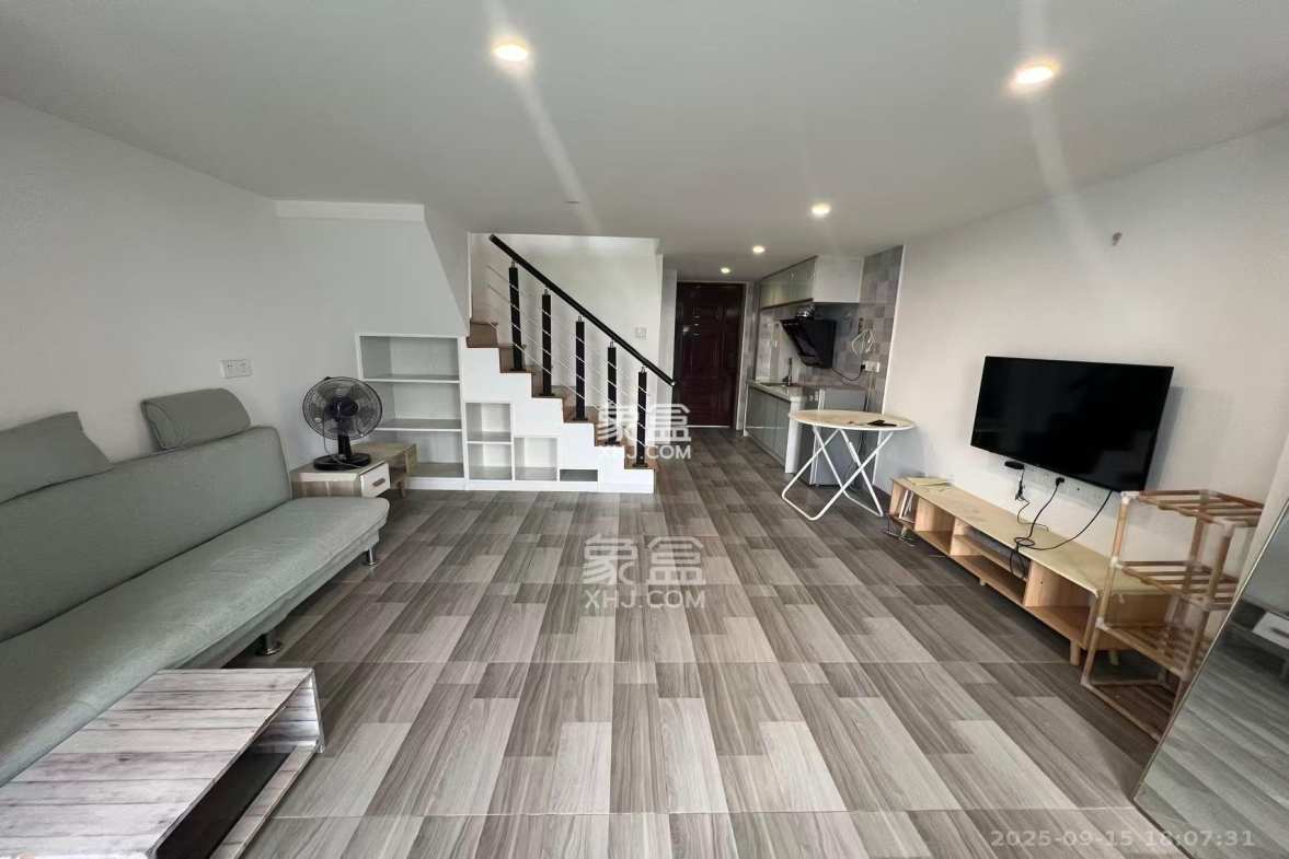 MOMA当代广场 1室1厅1卫 1100.0元/月 MOMA当代广场 1室1厅1卫 1100.0元/月室内图