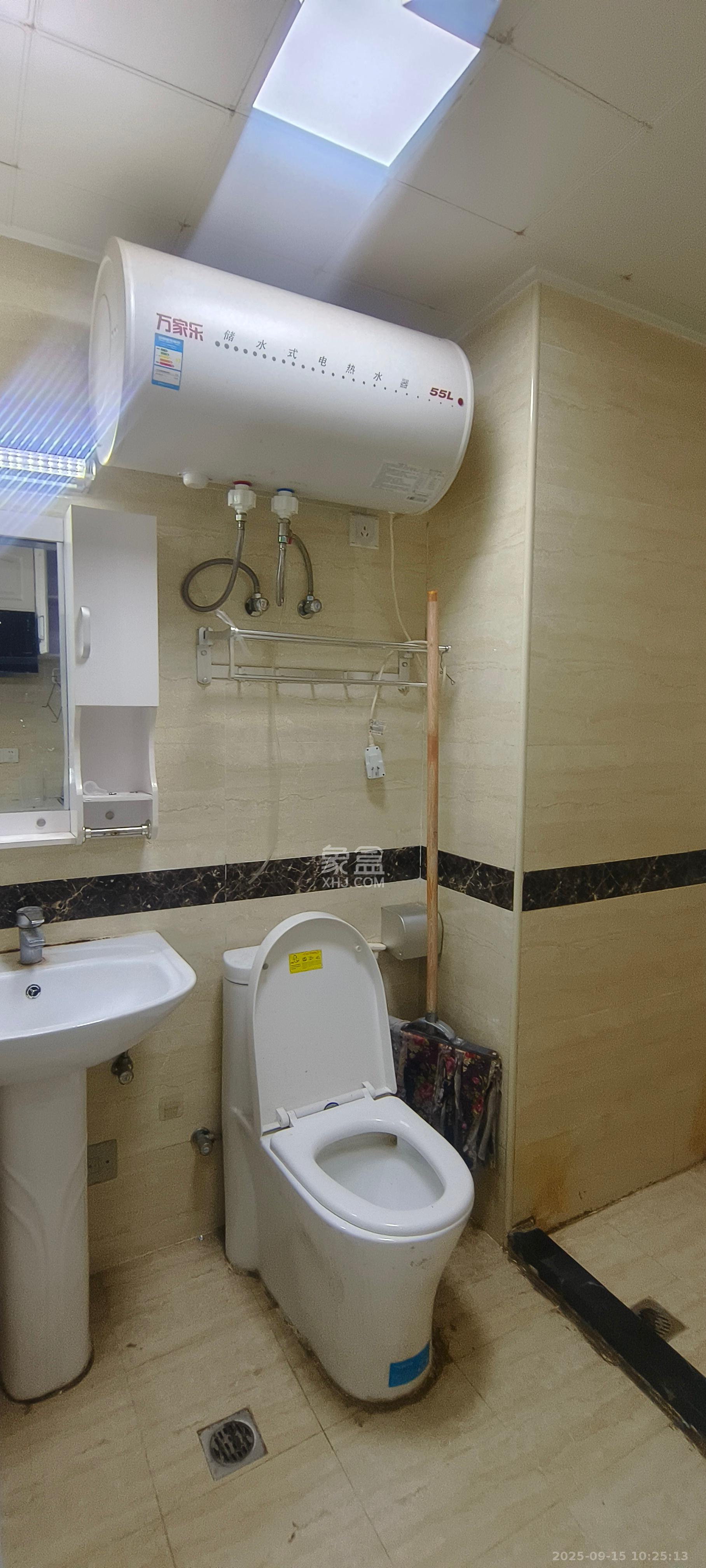 博雅例外  1室1厅1卫    1400.0元/月室内图