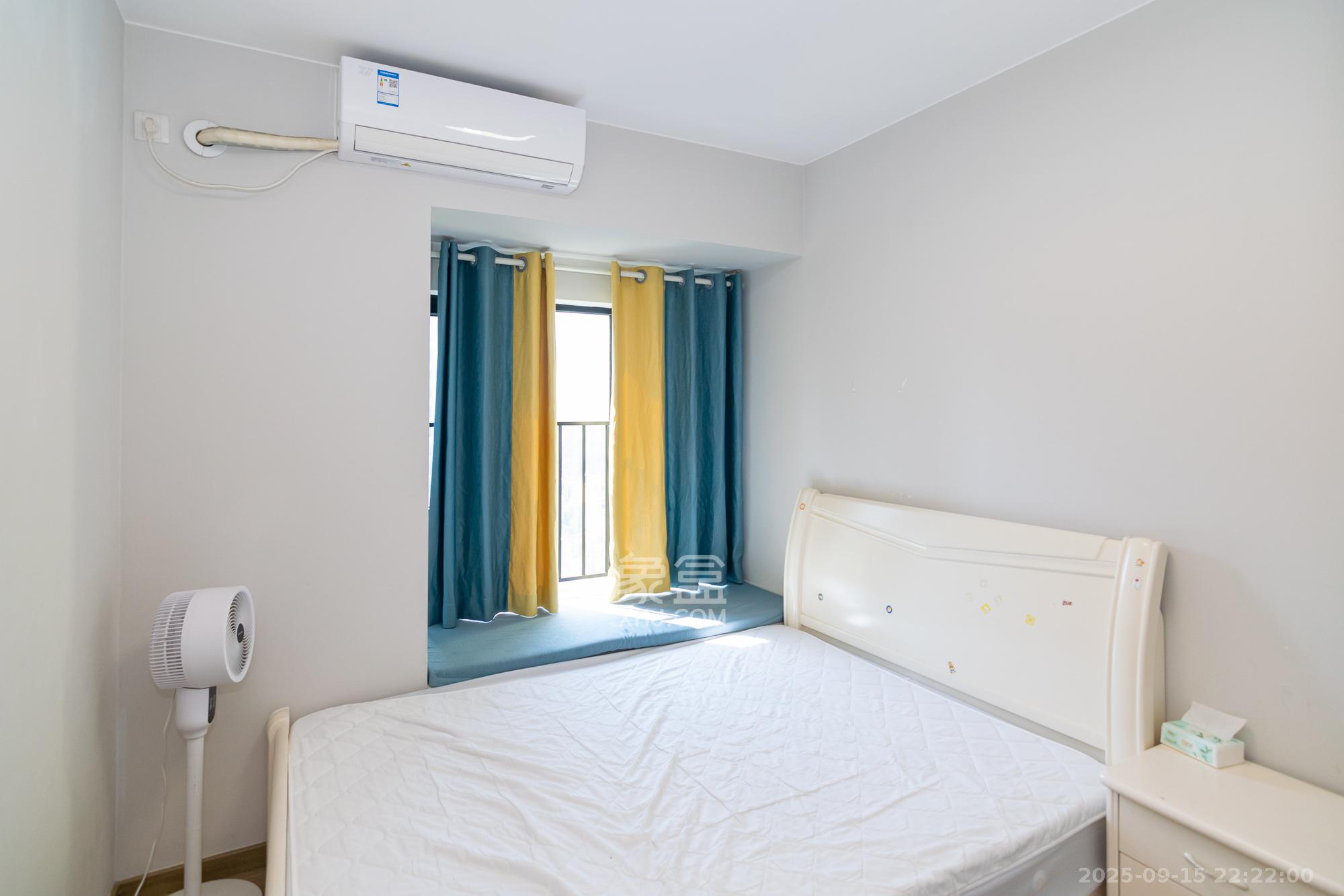 时代年华 3室2厅2卫 71.8万 时代年华 3室2厅2卫 71.8万卧室