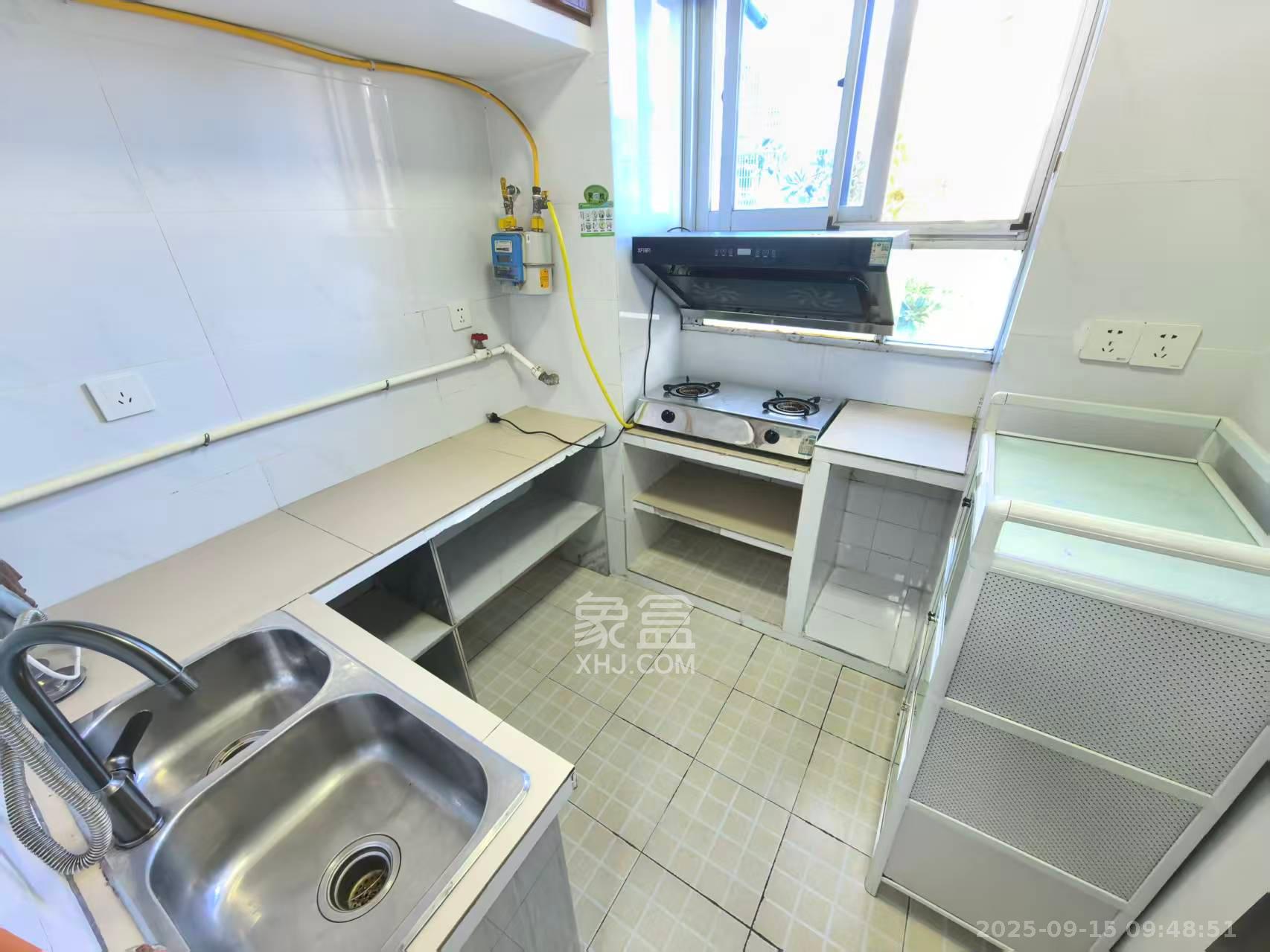 望月湖小区十片 3室2厅1卫 2100.0元/月 望月湖小区十片 3室2厅1卫 2100.0元/月室内图