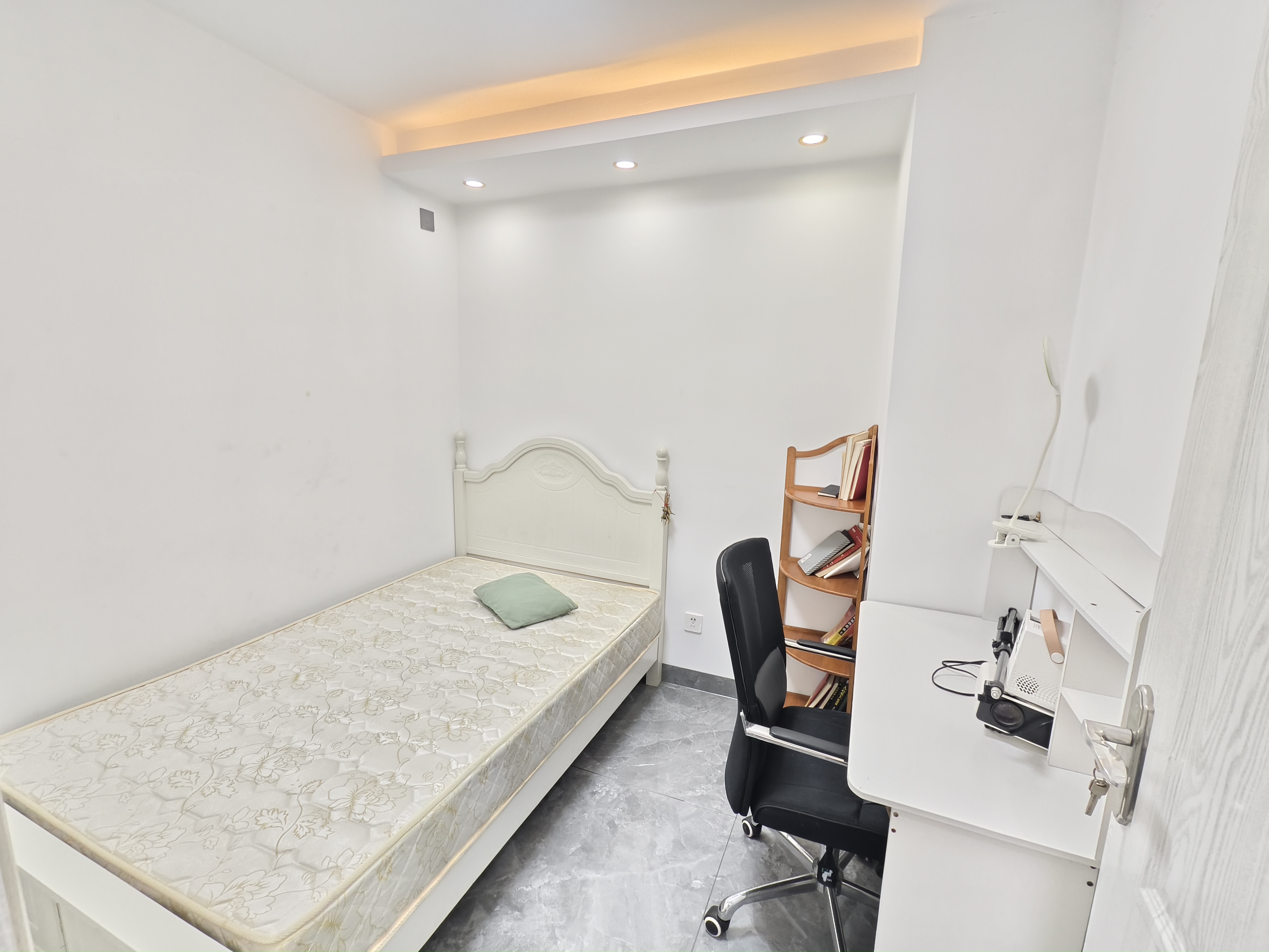 国森大厦 3室1厅1卫 2100.0元/月 国森大厦 3室1厅1卫 2100.0元/月室内图