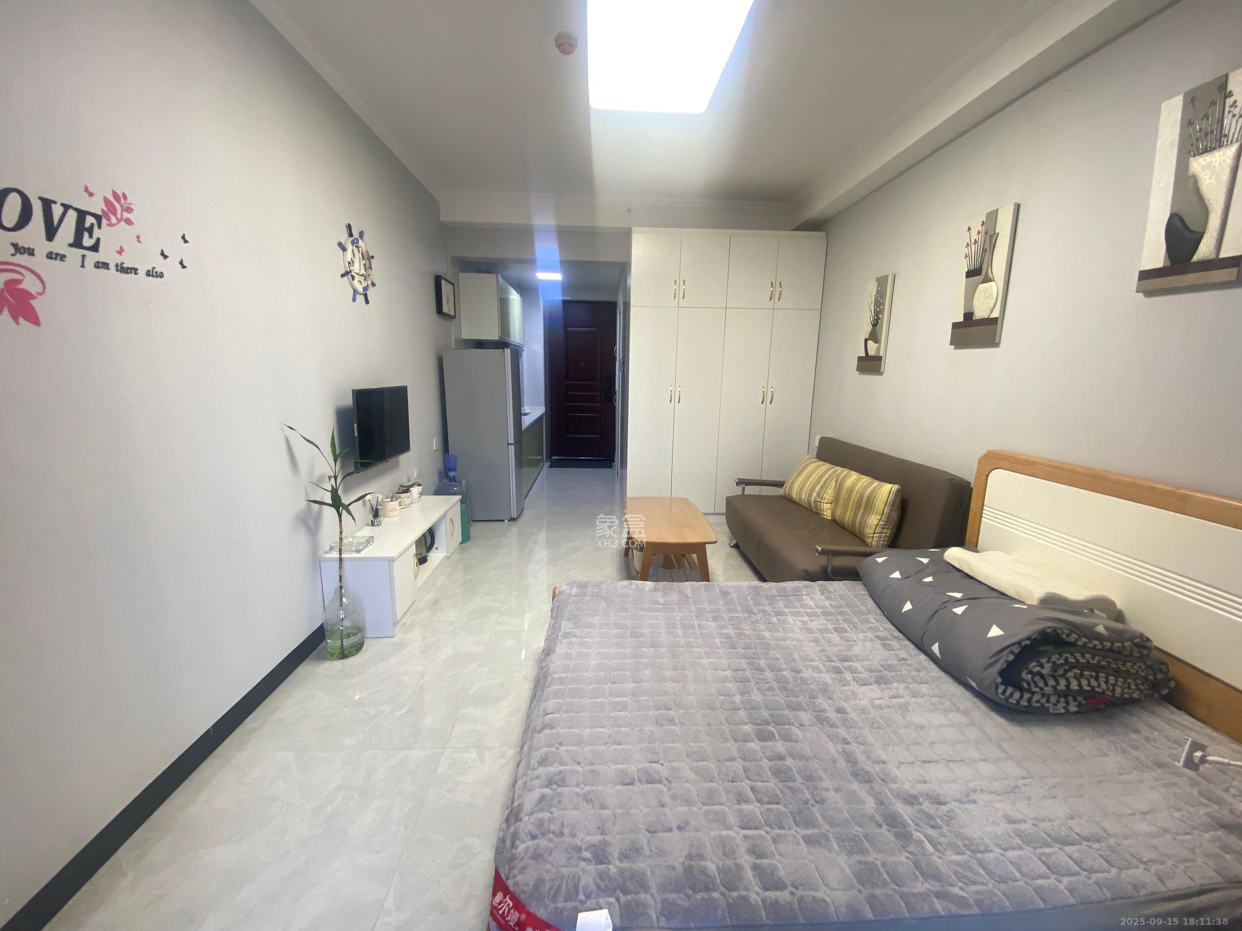 中海新城熙岸(中信新城五期) 1室0厅1卫 1300.0元/月 中海新城熙岸(中信新城五期) 1室0厅1卫 1300.0元/月室内图