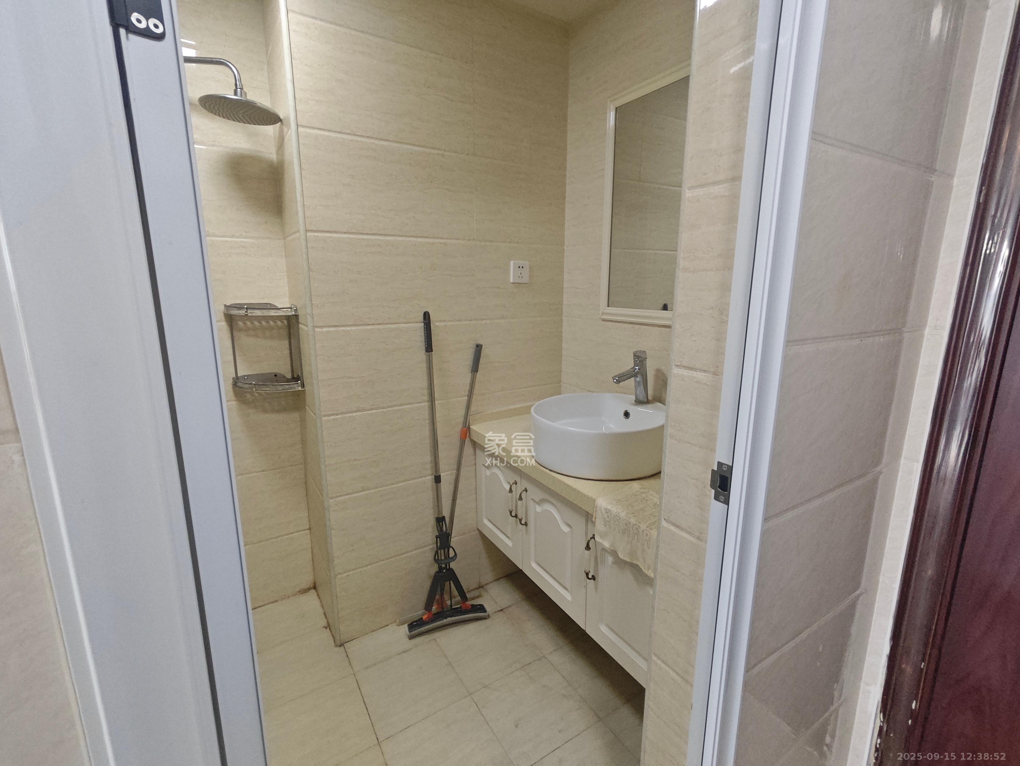 高升时代广场(冠铭商务中心)  1室0厅0卫    1200.0元/月 高升时代广场(冠铭商务中心)  1室0厅0卫    1200.0元/月室内图