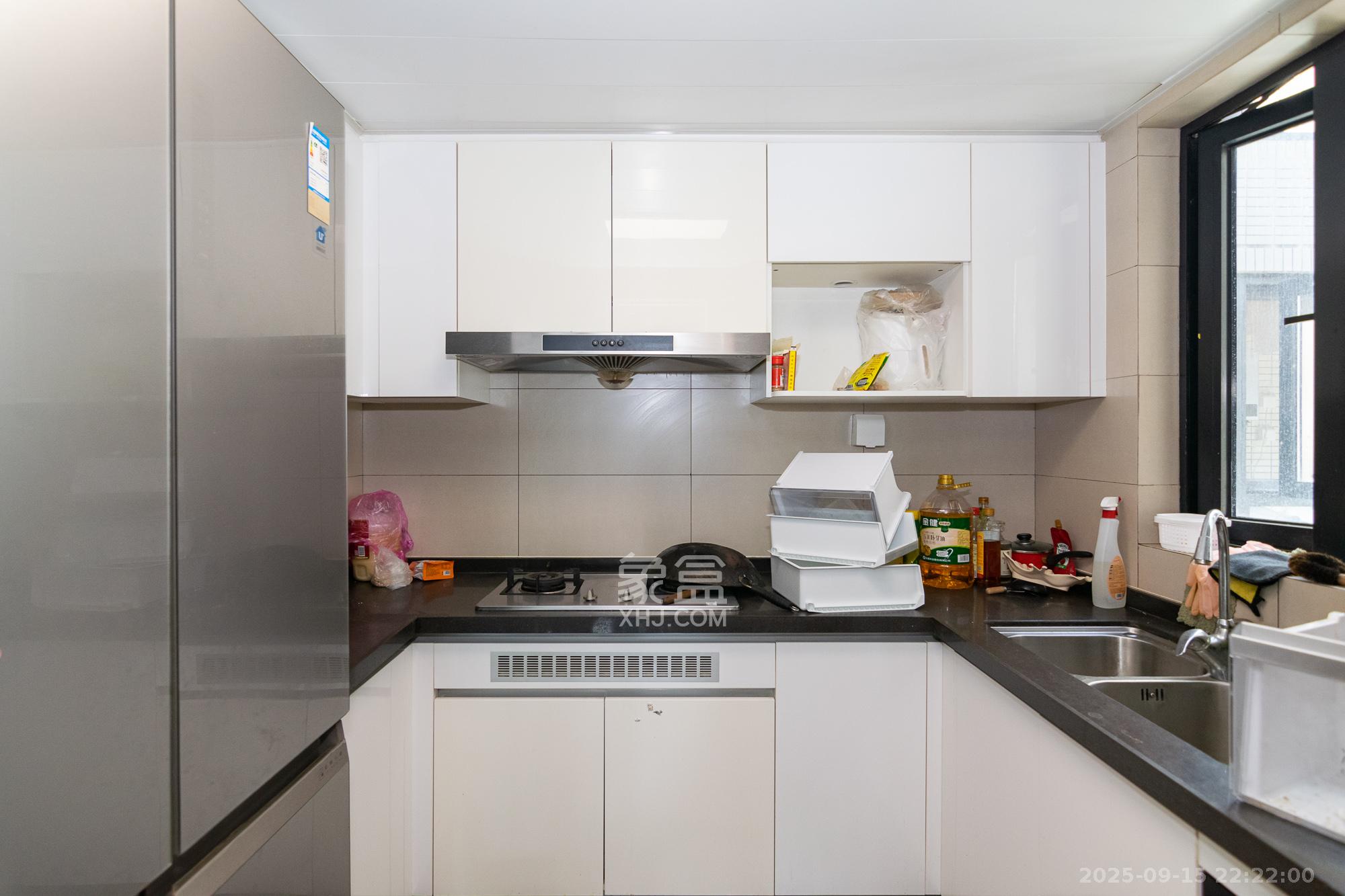 时代年华 3室2厅2卫 71.8万 时代年华 3室2厅2卫 71.8万厨房