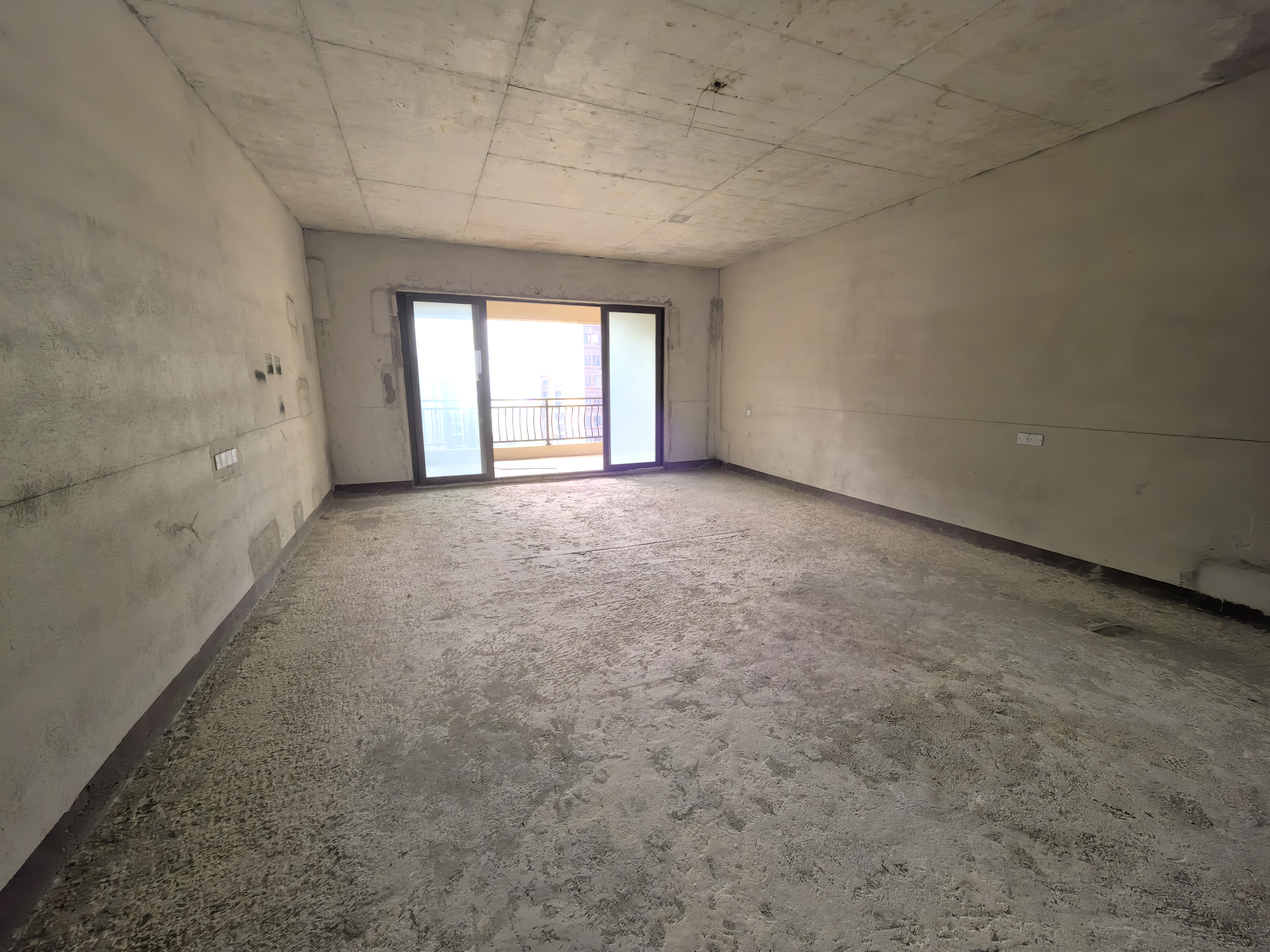 碧桂园锦岸 4室2厅3卫 110.0万 碧桂园锦岸 4室2厅3卫 110.0万客厅