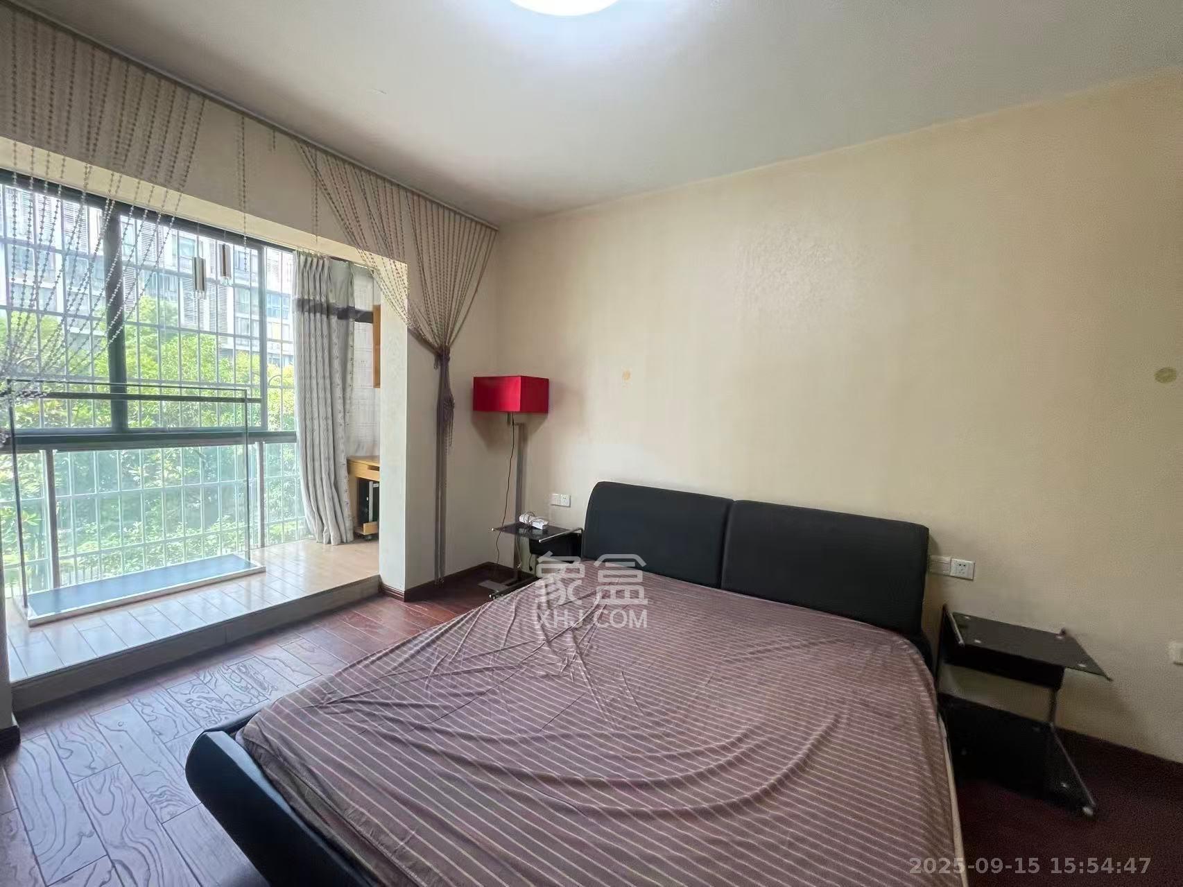 阳光100二期 3室2厅2卫 2800.0元/月 阳光100二期 3室2厅2卫 2800.0元/月室内图