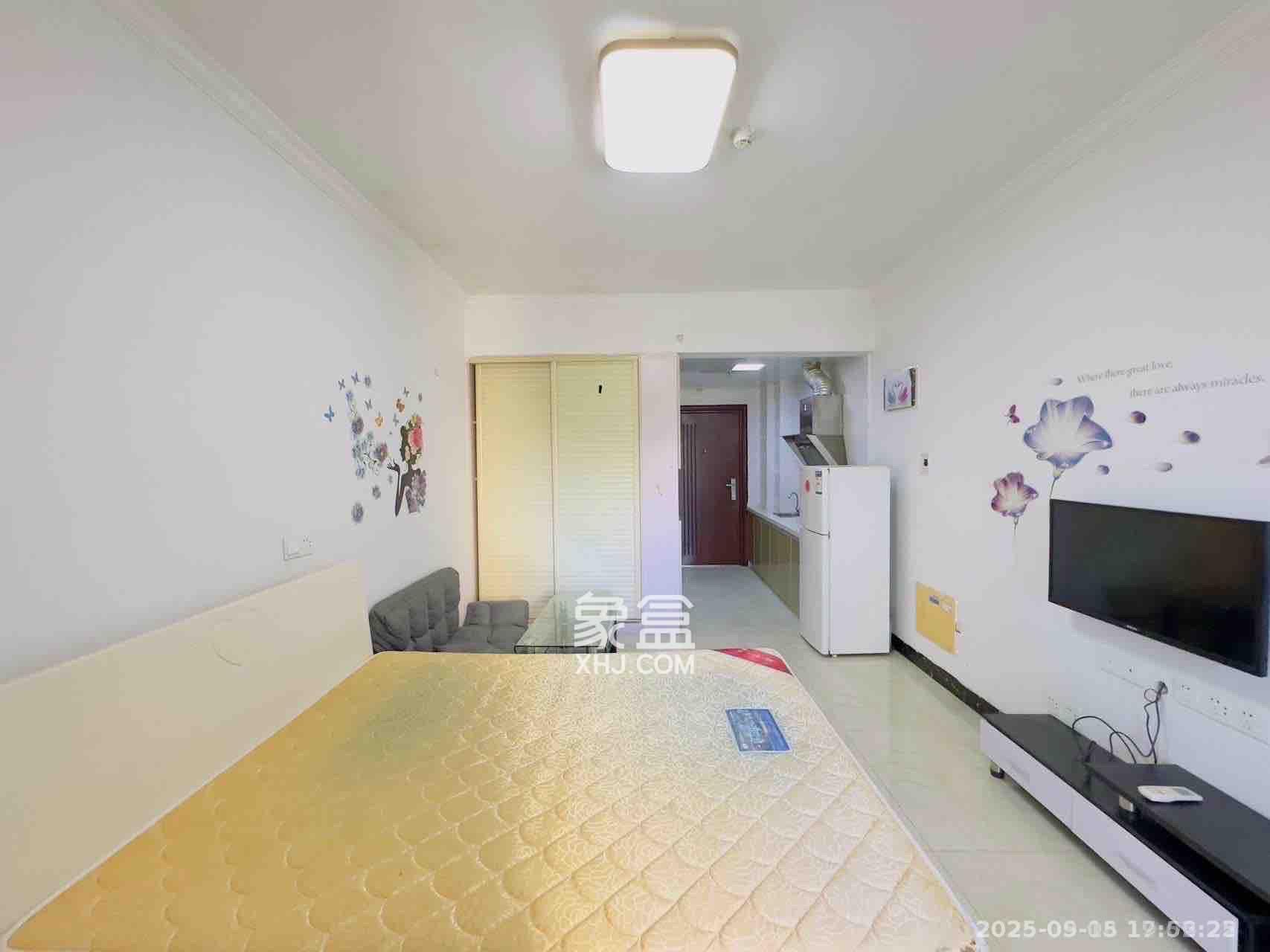 保利麓谷林语I区  1室1厅1卫   1280.00元/月室内图