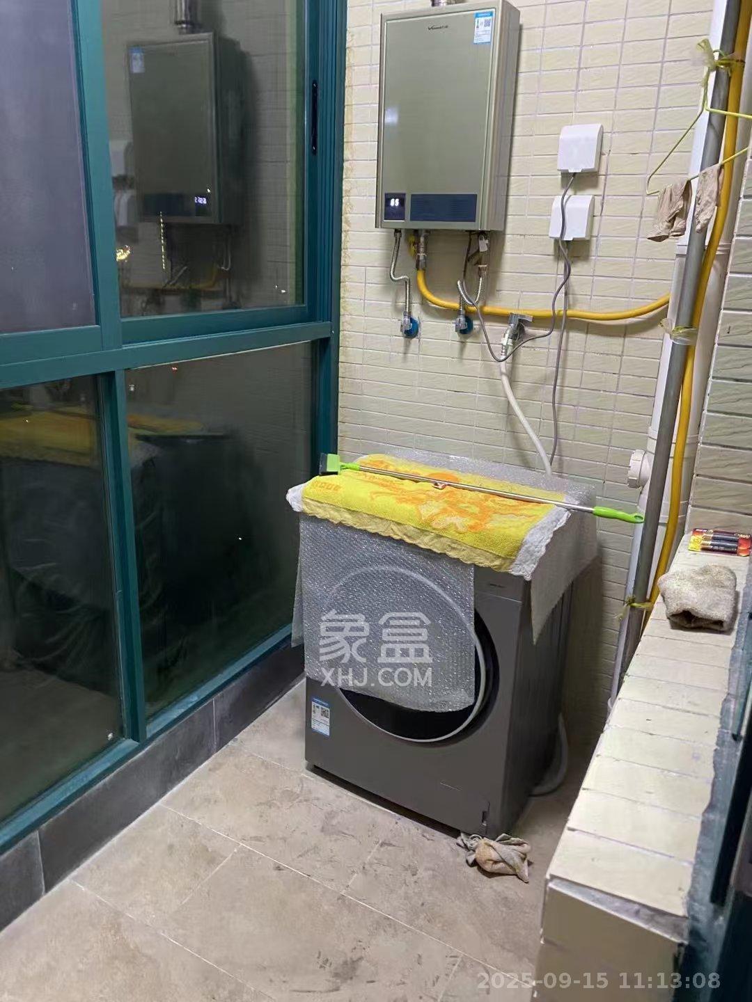 恒大雅苑  3室2厅1卫    2400.0元/月室内图