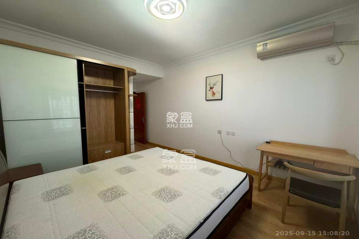 江山帝景哈佛  3室2厅1卫    2000.0元/月 江山帝景哈佛  3室2厅1卫    2000.0元/月室内图