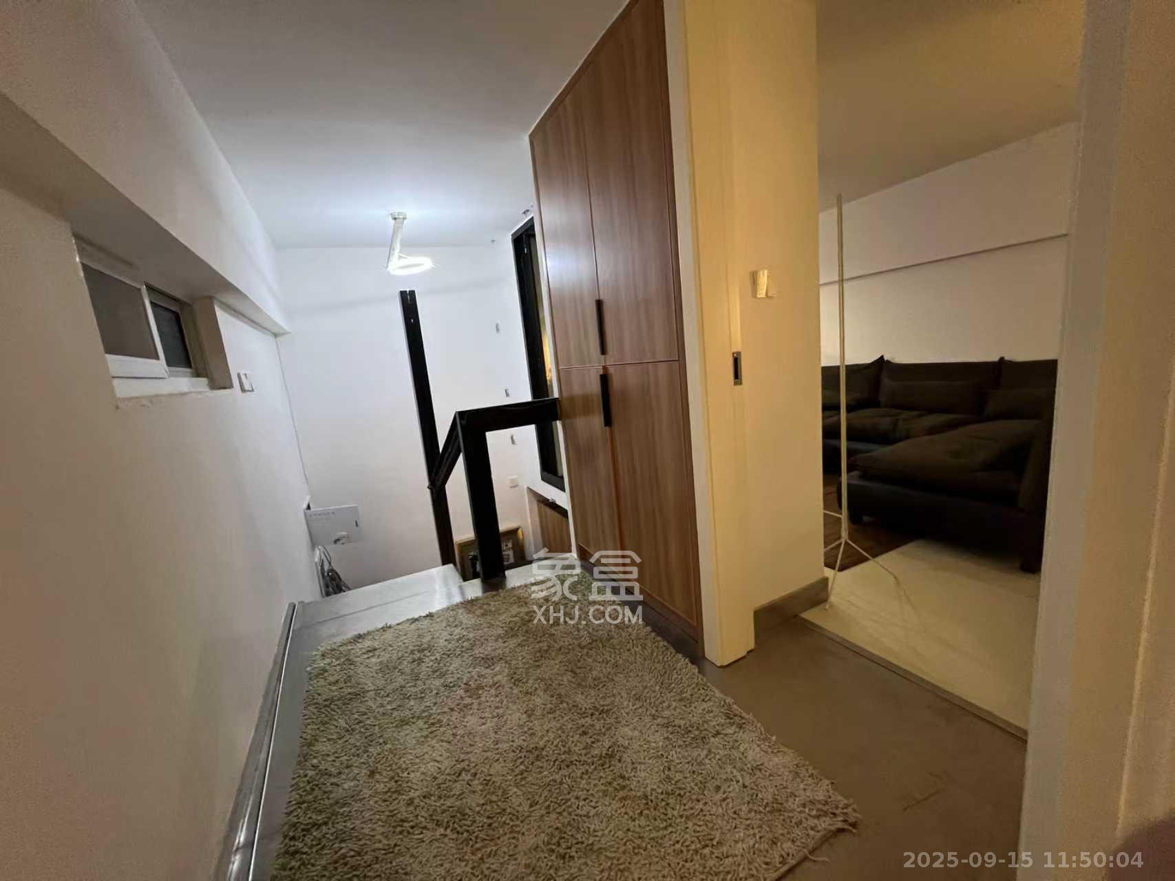 曼哈顿新贵  3室2厅1卫    3600.0元/月室内图