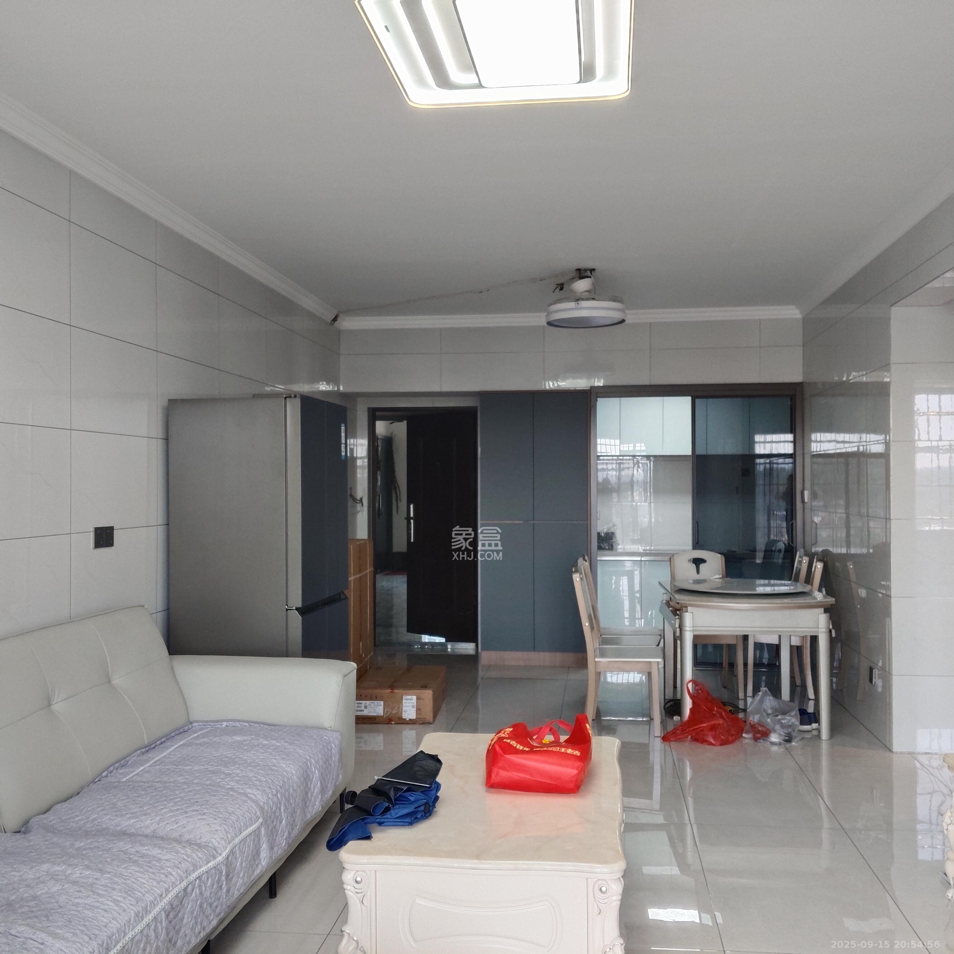 坪山家园 1室0厅0卫 1800.0元/月 坪山家园 1室0厅0卫 1800.0元/月室内图