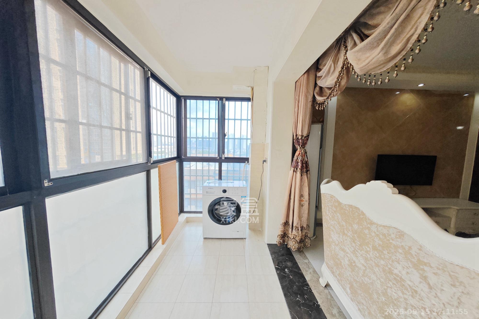 芒果天地(芒果雅苑)  3室2厅1卫    90.0万阳台