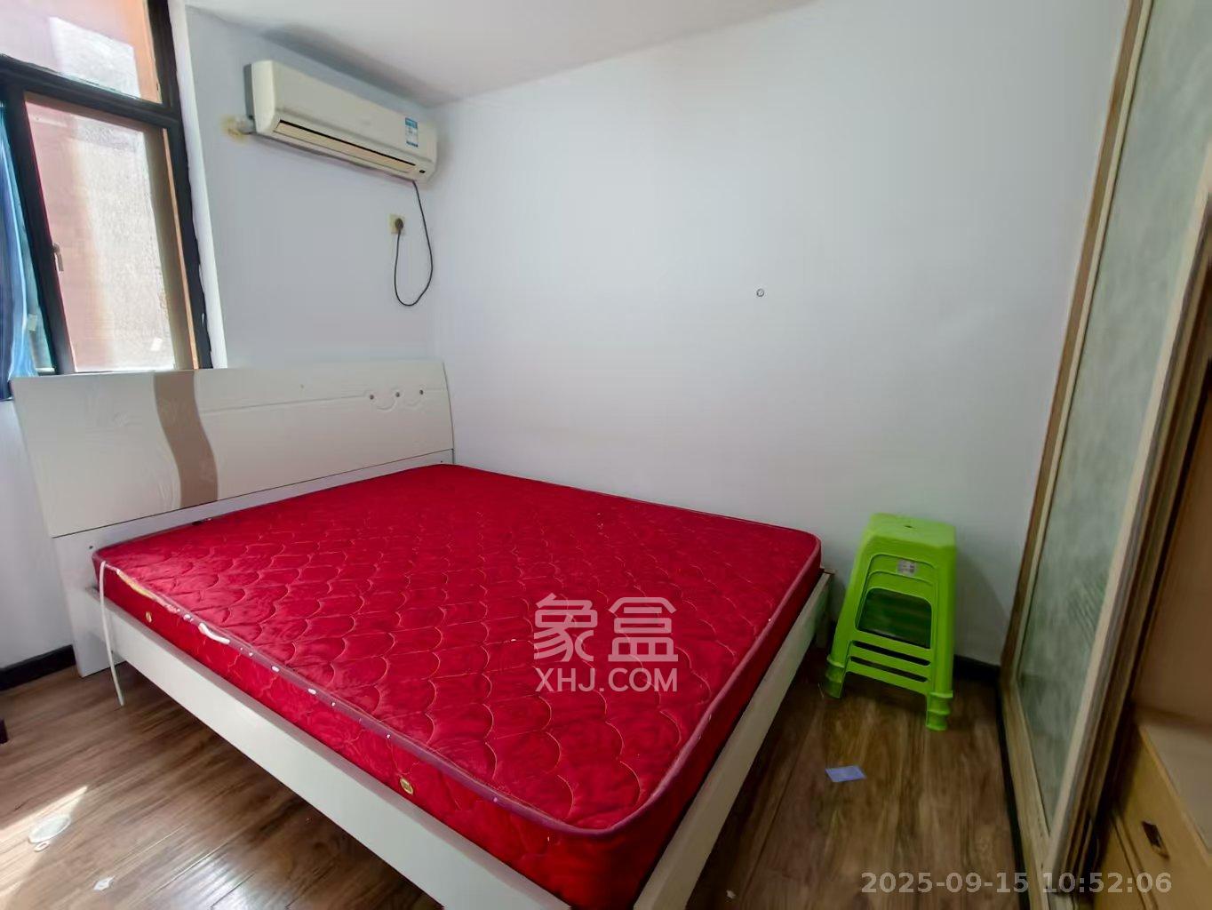 海拔东方  3室2厅1卫    2250.0元/月室内图