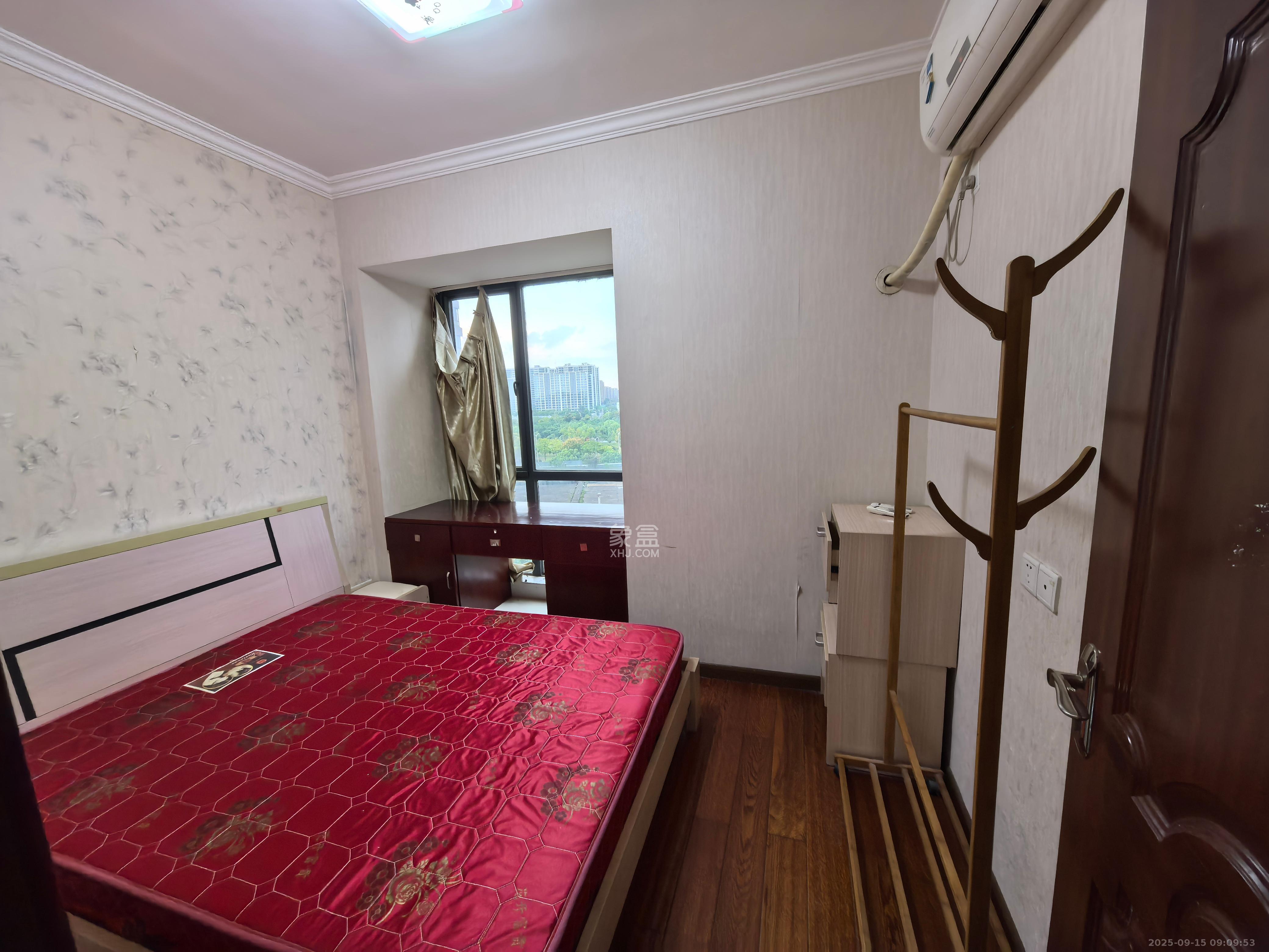 中信城市广场(中信新城一期) 2室2厅1卫 1900.0元/月 中信城市广场(中信新城一期) 2室2厅1卫 1900.0元/月室内图