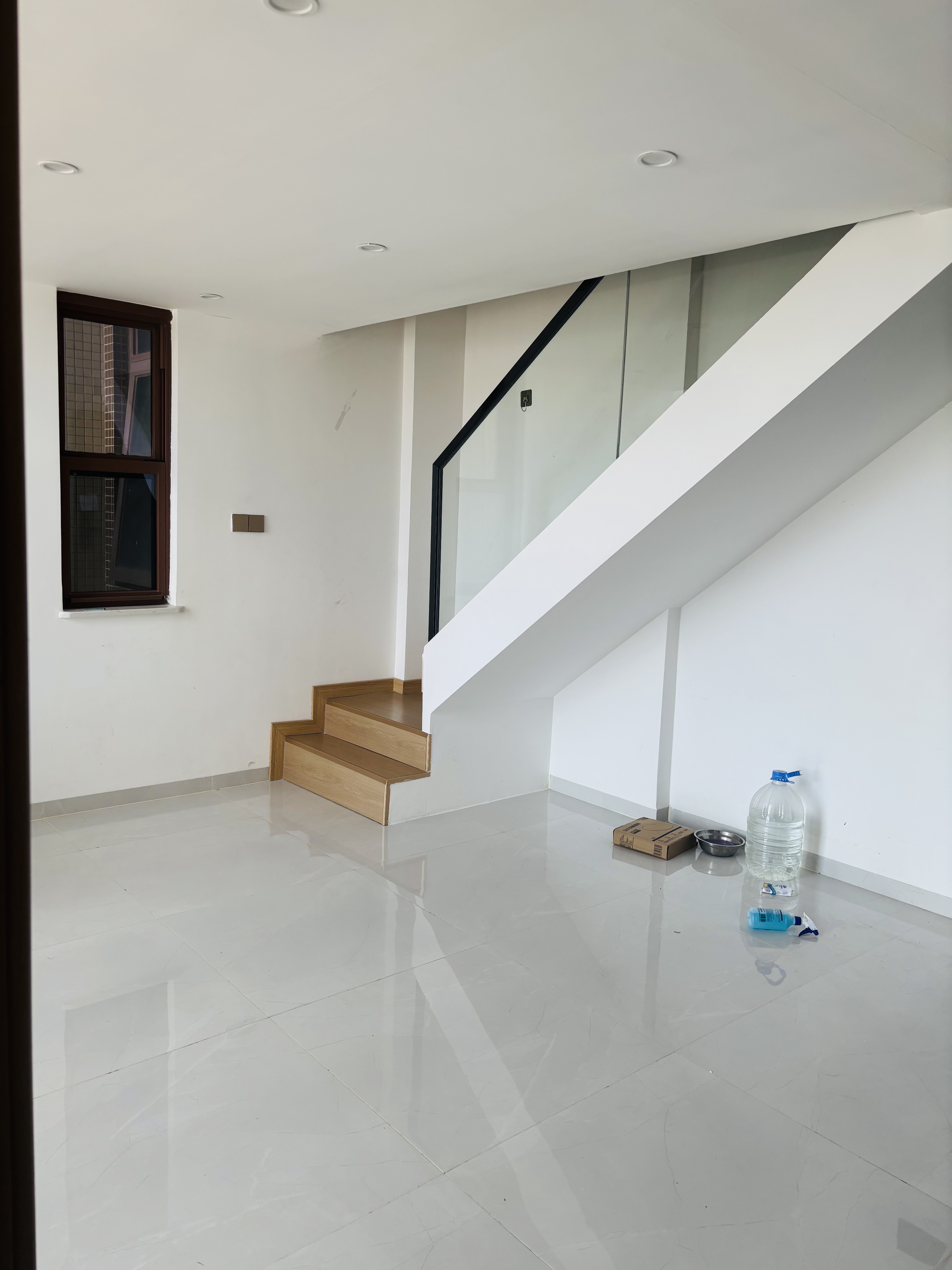 金龙城市广场二期 4室1厅1卫 4000.0元/月 金龙城市广场二期 4室1厅1卫 4000.0元/月室内图