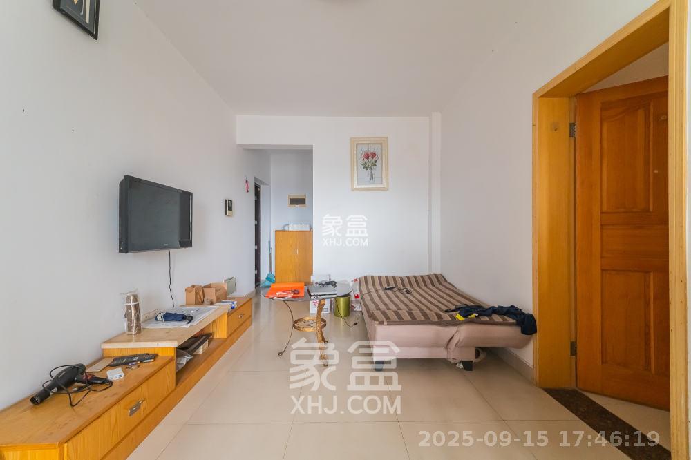 东方航标  1室1厅1卫   1300.00元/月