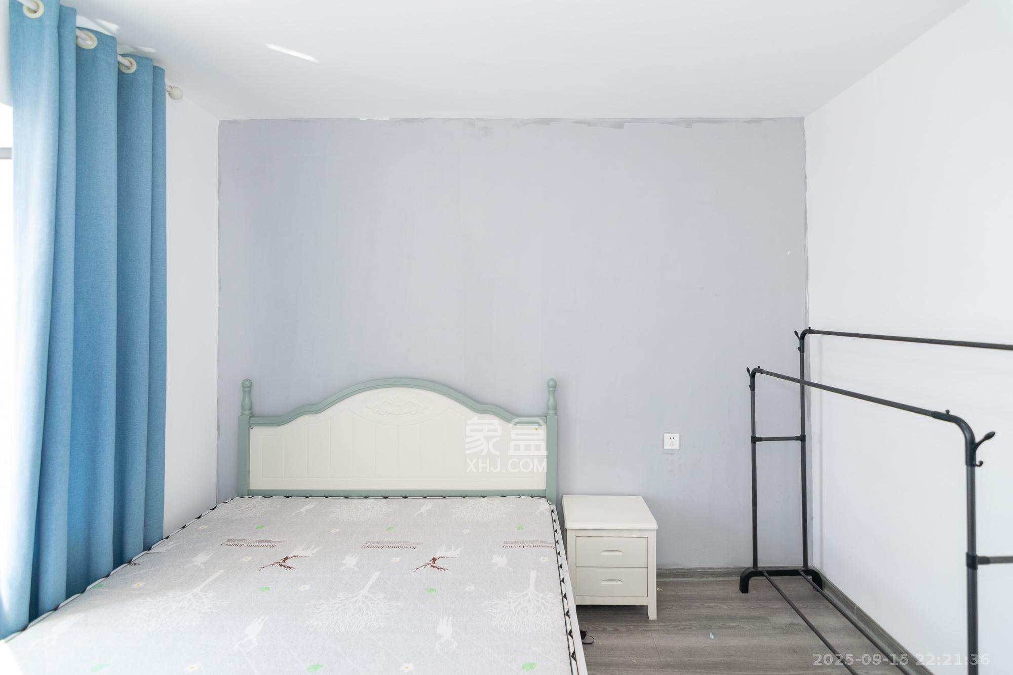 中粮鸿云  3室2厅2卫    60.0万卧室