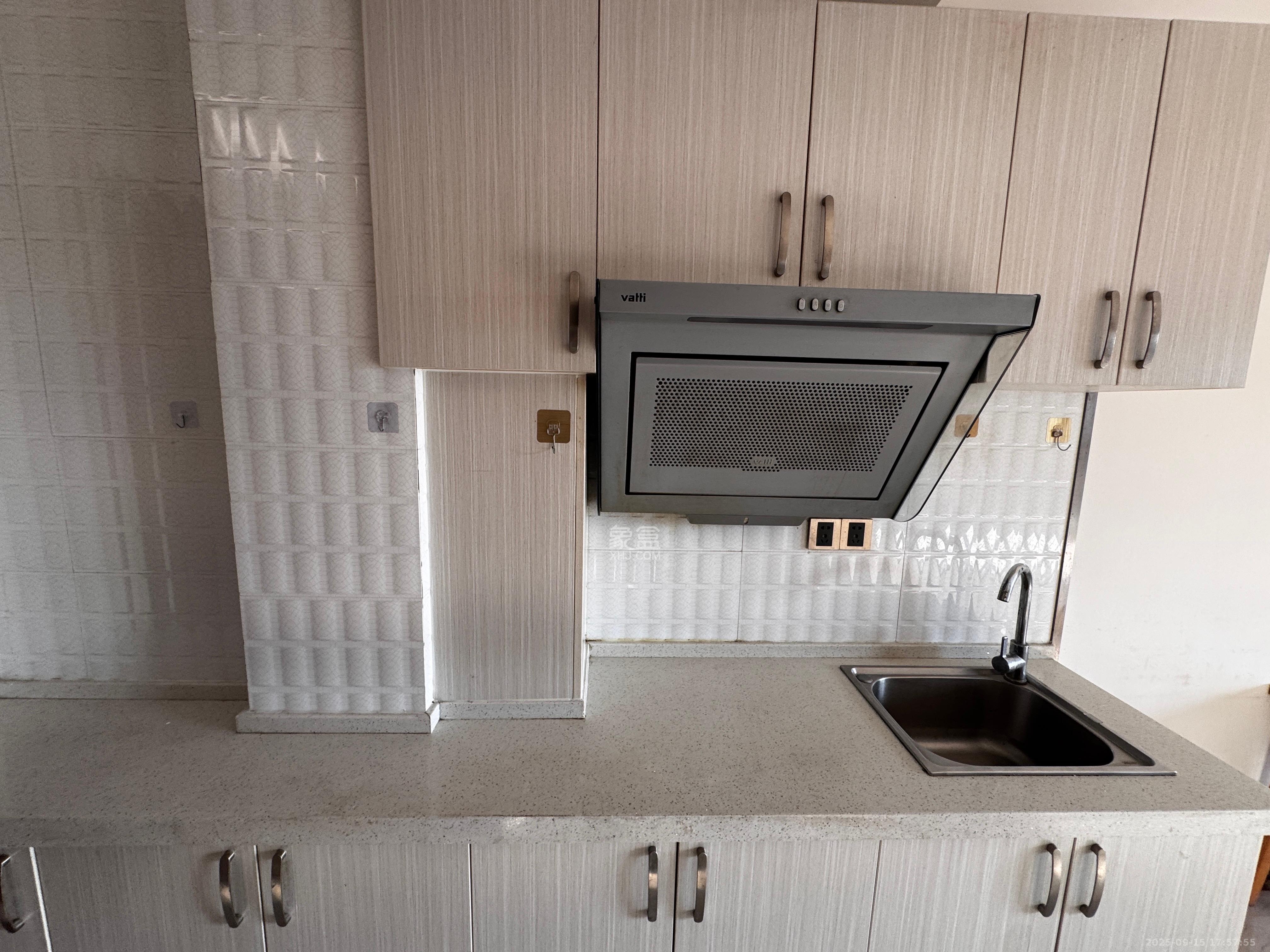 众东国际 1室1厅1卫 1800.0元/月 众东国际 1室1厅1卫 1800.0元/月室内图