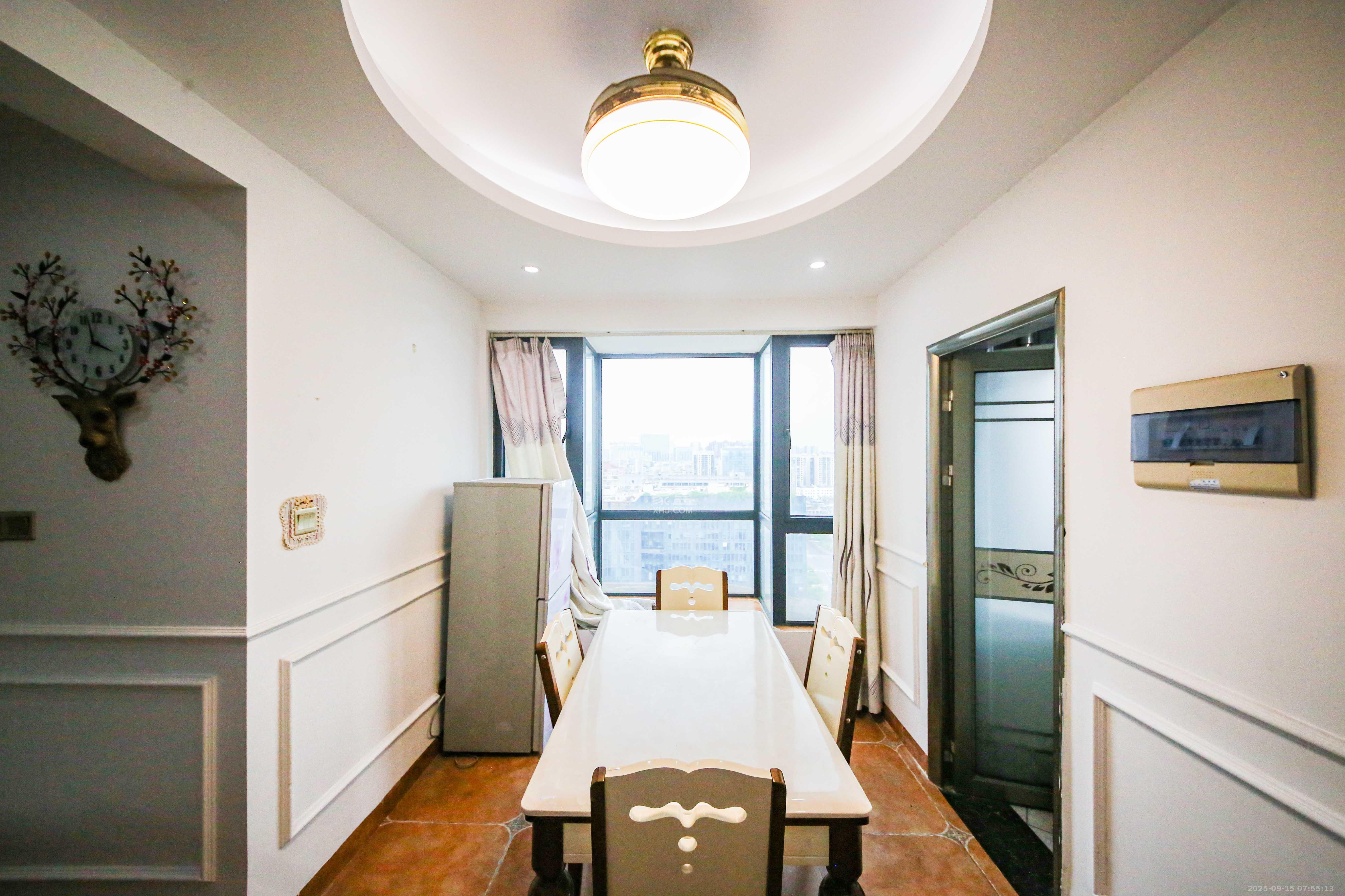 湘府9号 3室2厅2卫 138.0万 湘府9号 3室2厅2卫 138.0万客厅