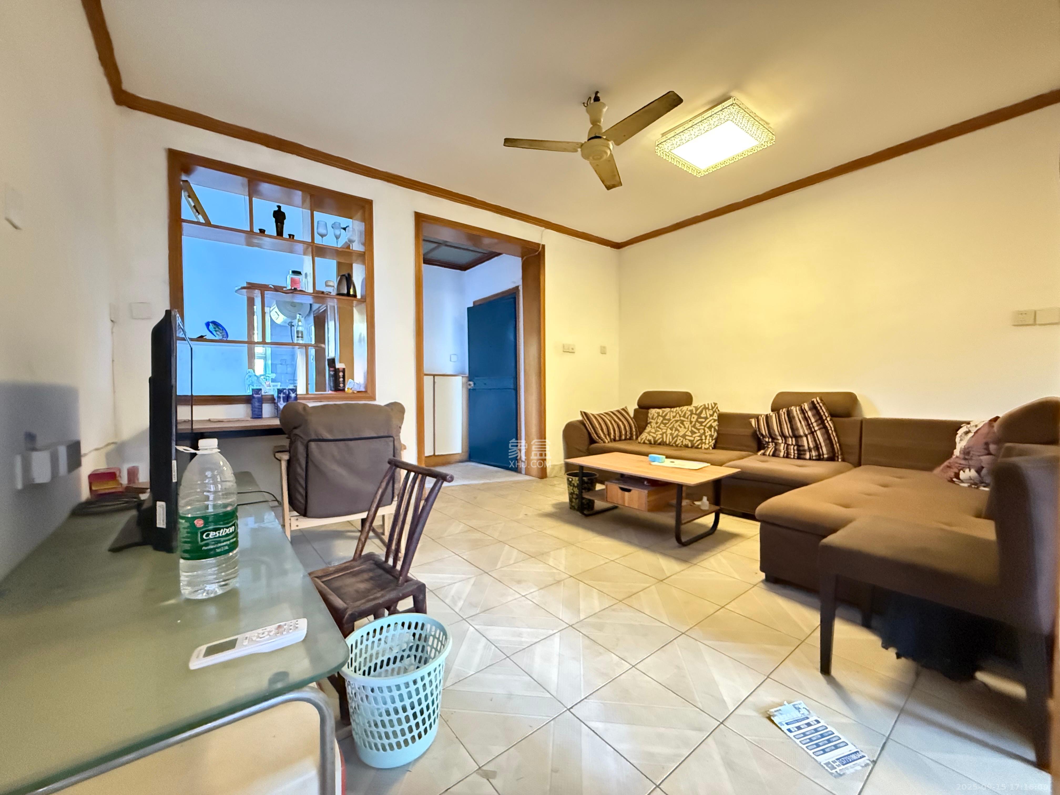 赤岗小区(一二三片) 2室1厅1卫 1300.0元/月 赤岗小区(一二三片) 2室1厅1卫 1300.0元/月室内图