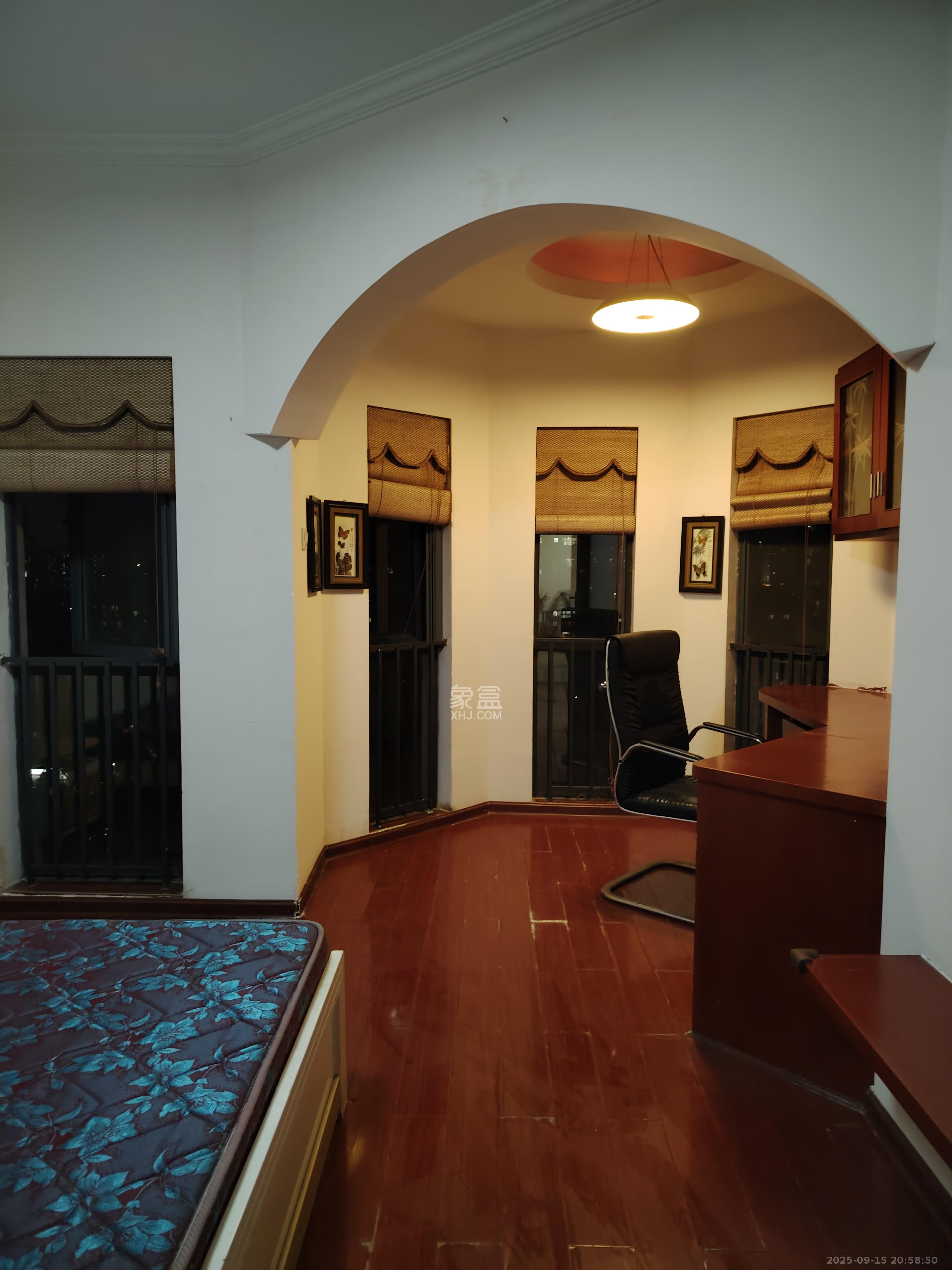 锦绣世纪  1室0厅0卫    2400.0元/月 锦绣世纪  1室0厅0卫    2400.0元/月室内图