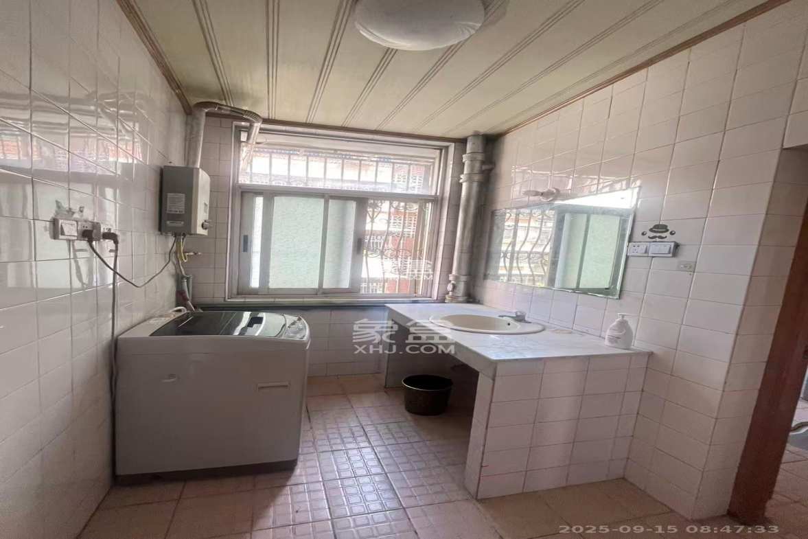 省建苑小区 3室2厅1卫 2600.0元/月 省建苑小区 3室2厅1卫 2600.0元/月室内图