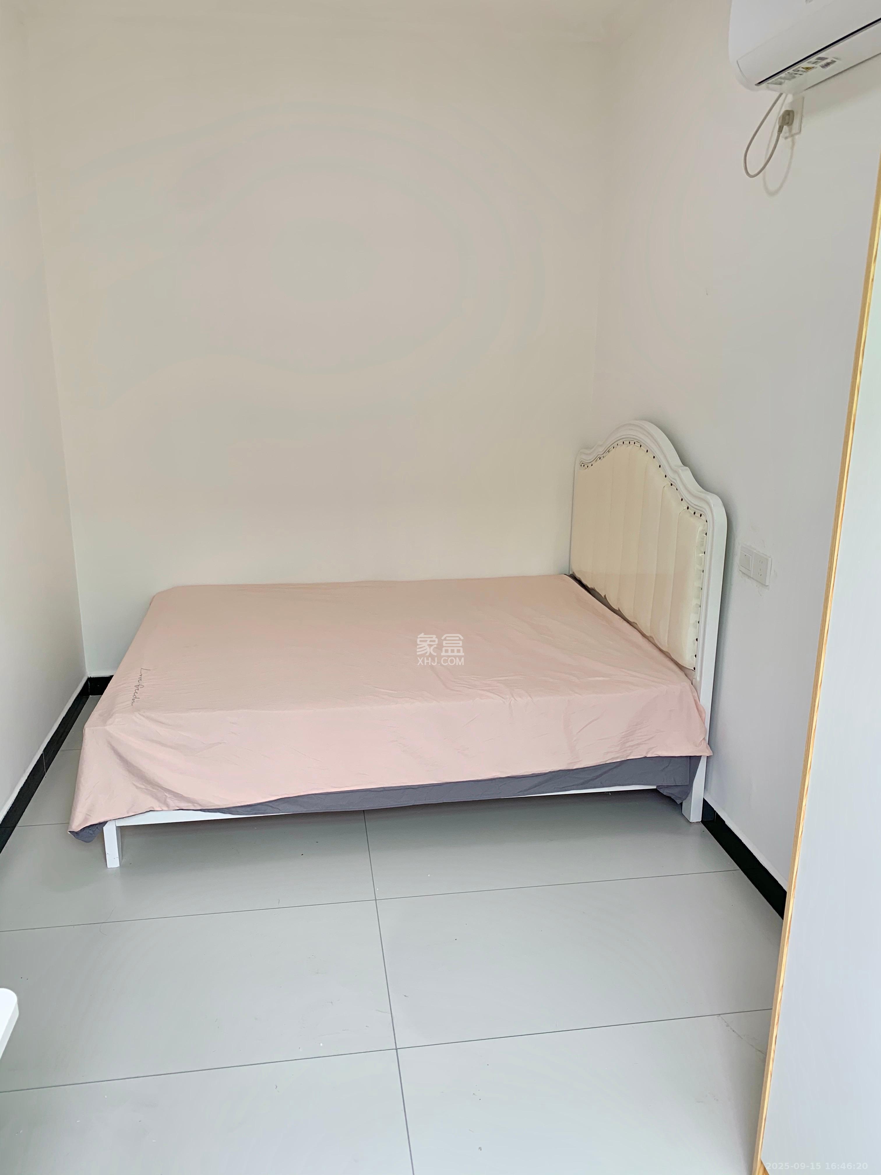 天马新村(天马安置小区) 1室1厅1卫 1500.0元/月 天马新村(天马安置小区) 1室1厅1卫 1500.0元/月室内图