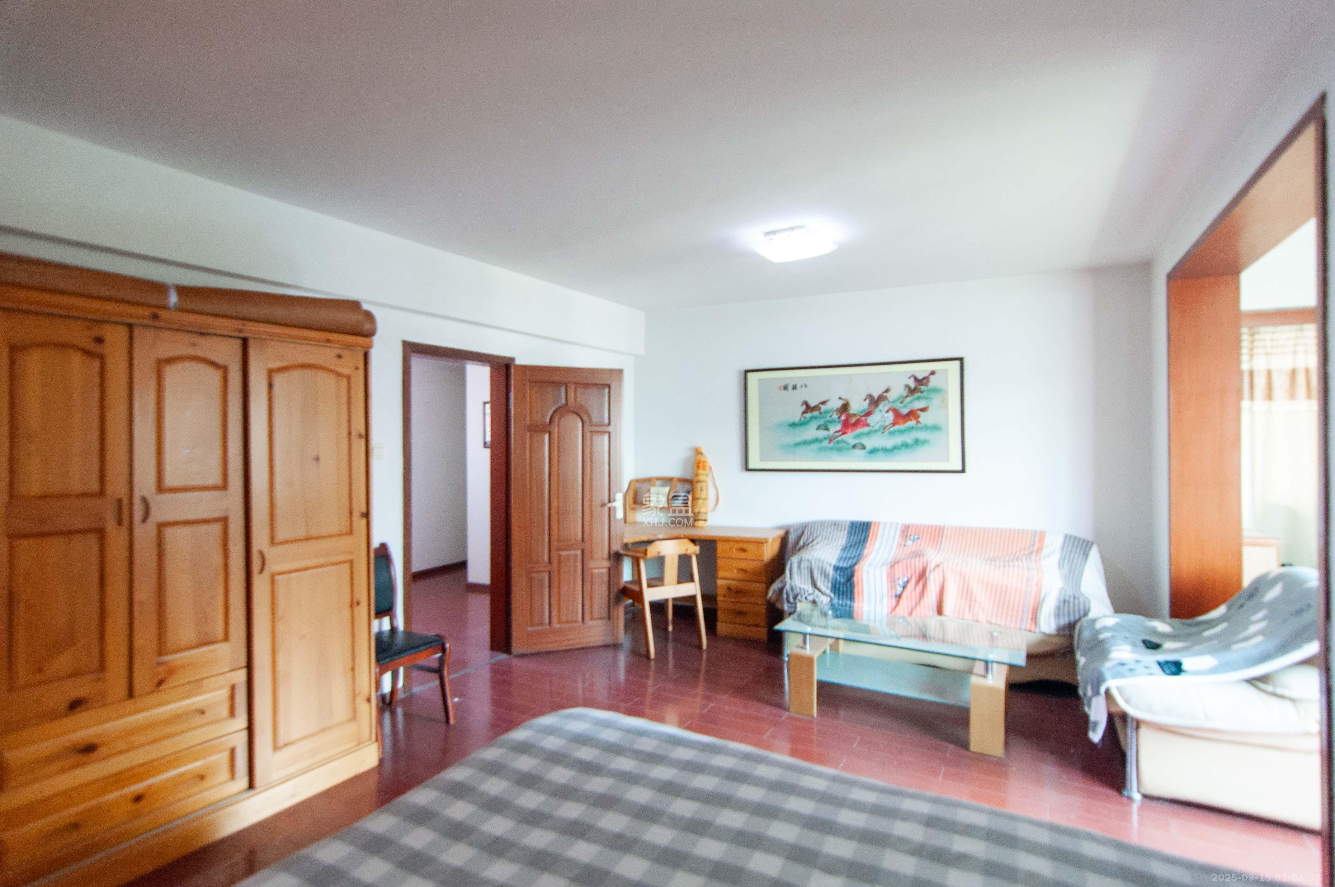 广厦新苑  4室2厅2卫    138.0万其他