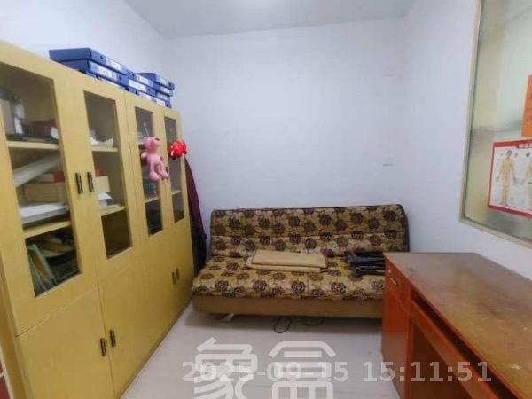 德庆水韵山城  1室2厅1卫   1700.00元/月室内图