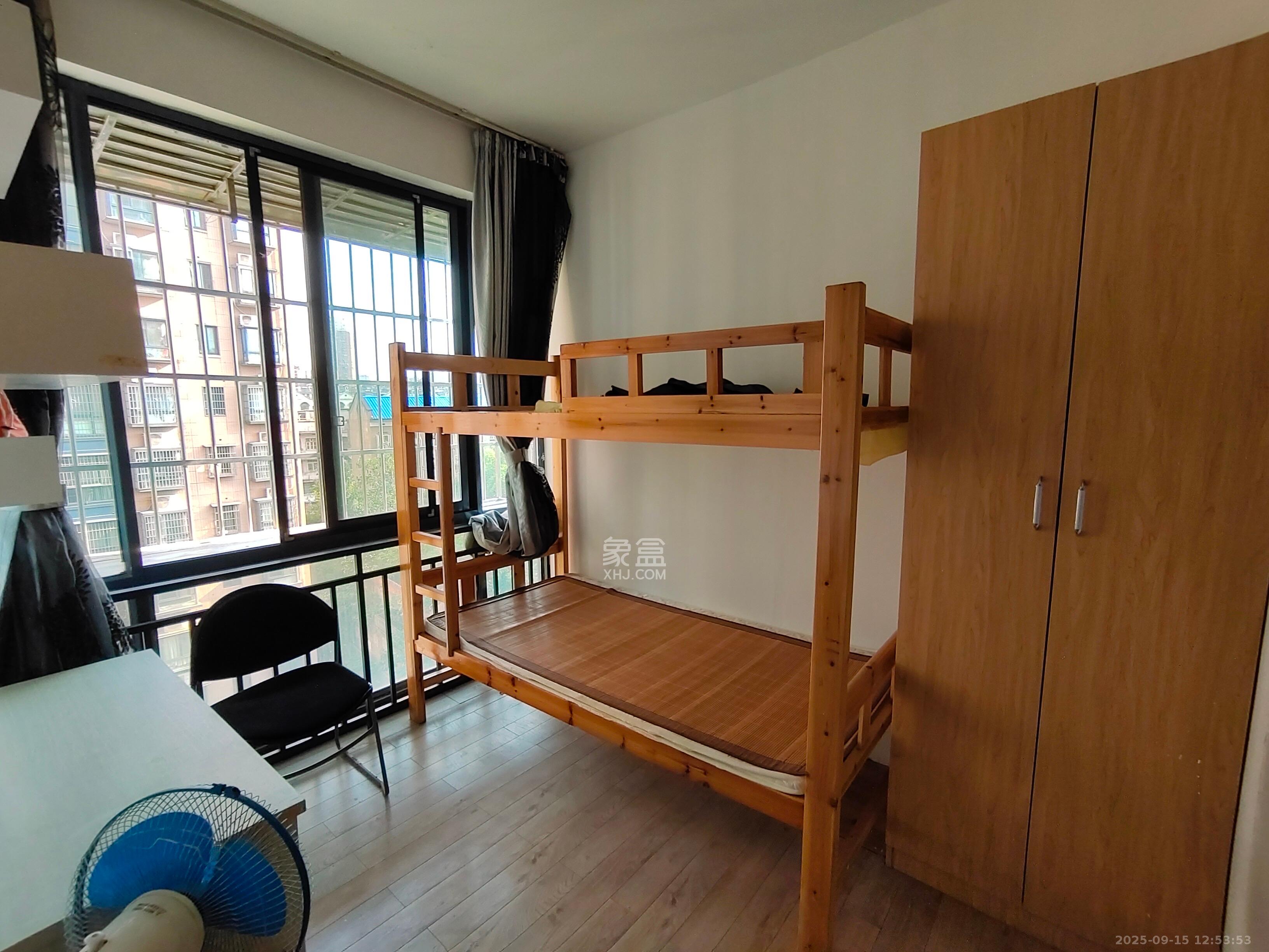 瑞都华庭(华庭美苑) 2室2厅1卫 2000.0元/月 瑞都华庭(华庭美苑) 2室2厅1卫 2000.0元/月室内图